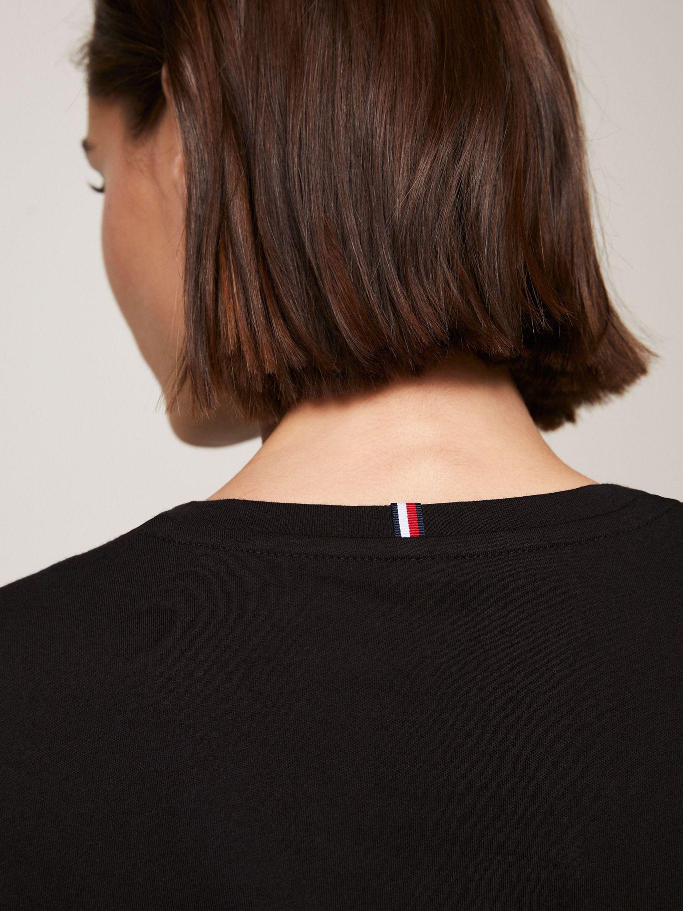 Polera Heritage Graphic C-Neck Negro Tommy Hilfiger-4
