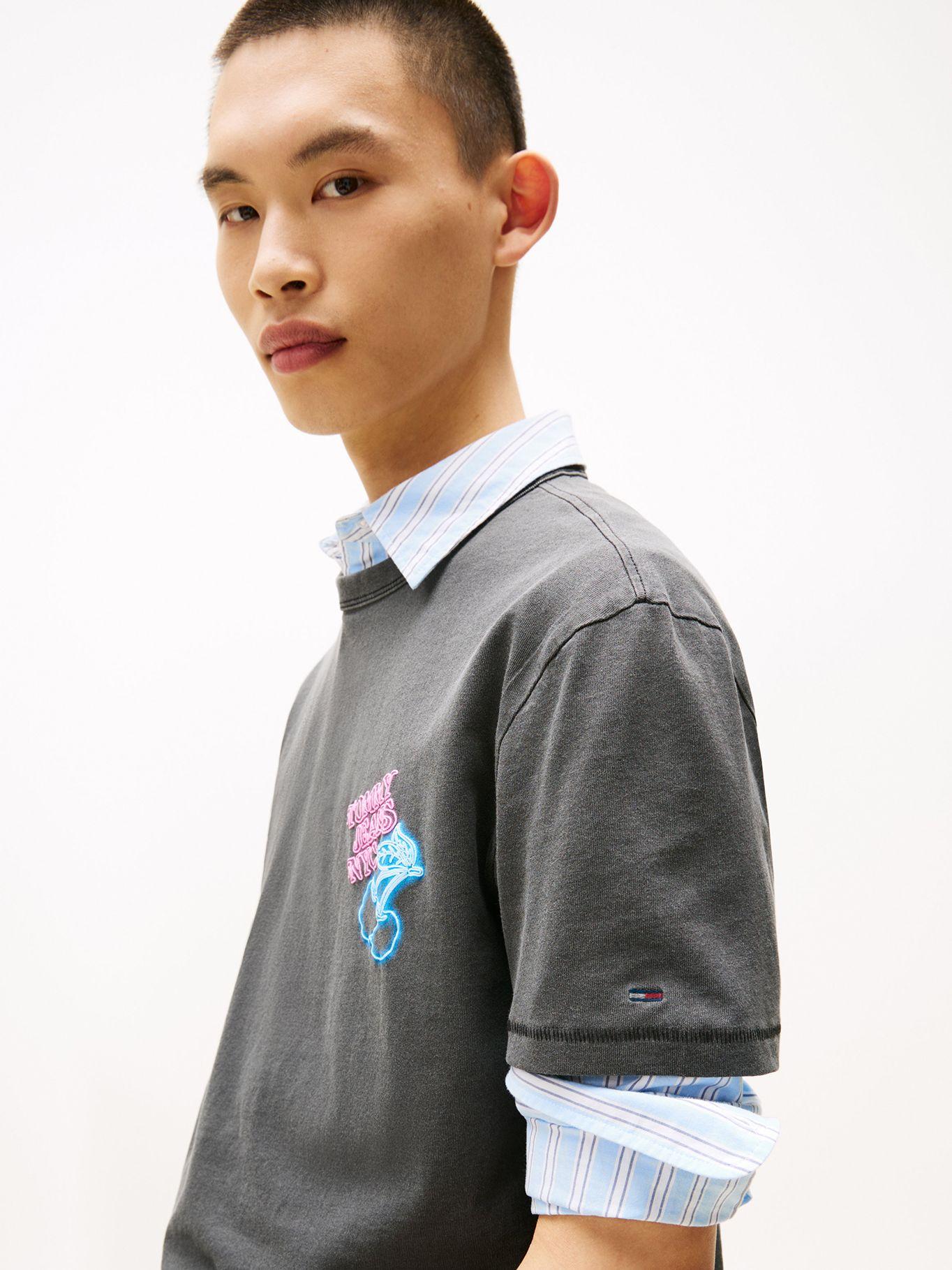 Polera Novelty Con Estampado Negro 0GJ Tommy Jeans-3