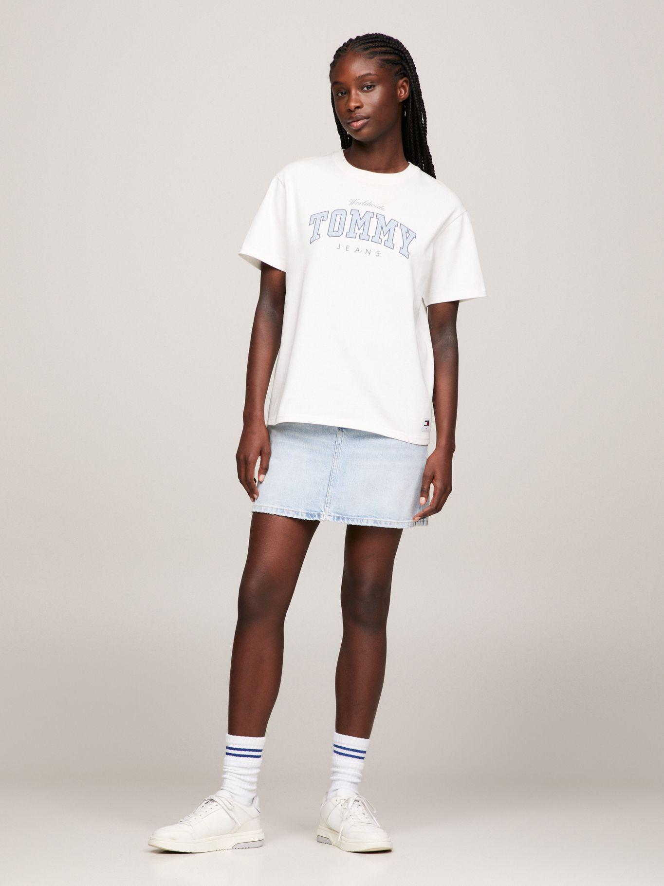 POLERA RELAXED LOGO VARSITY BLANCO TOMMY JEANS-1