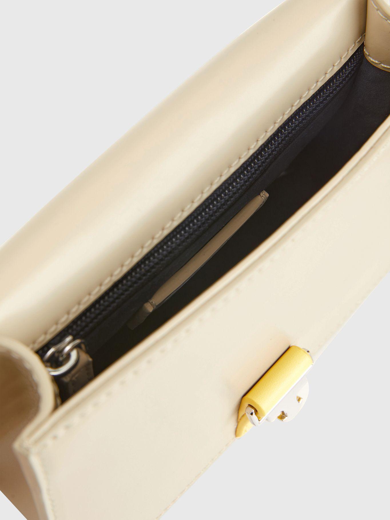 Cartera Bandolera Quilted Beige Tommy Hilfiger-3