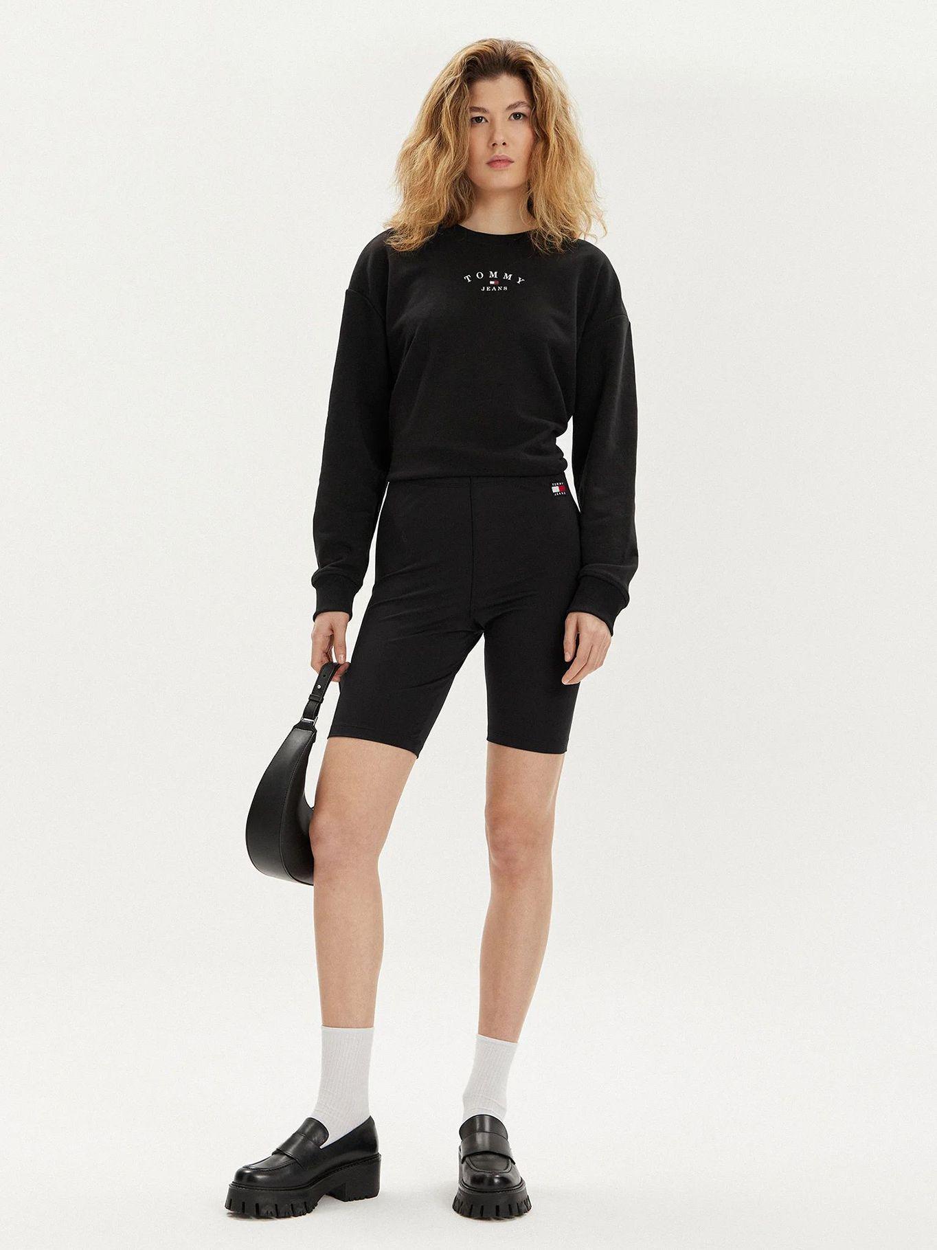 Polerón Esencial Logo Negro Tommy Jeans-1