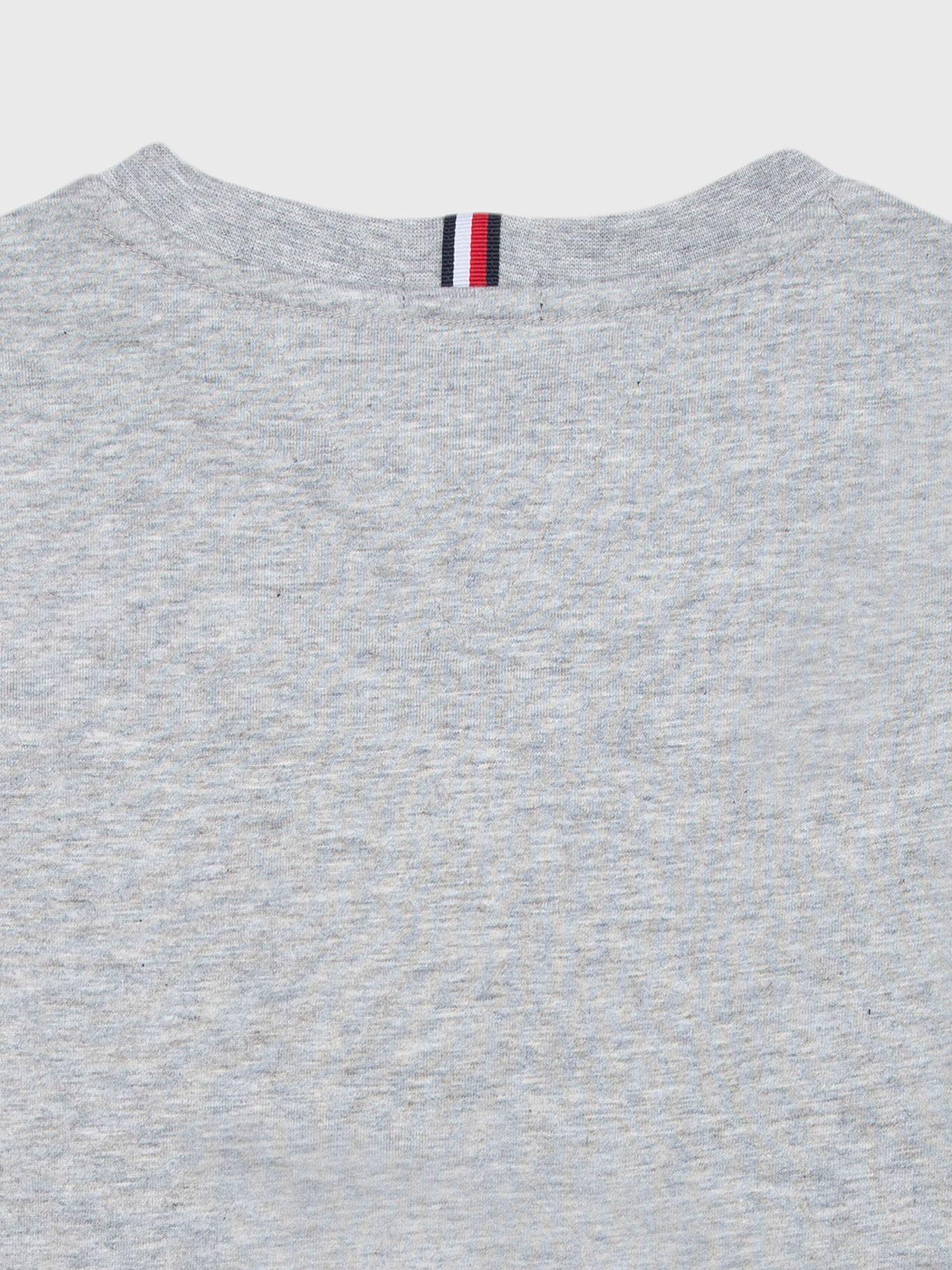 Polera Básica Con Logos De Bandera Gris Tommy Hilfiger-3