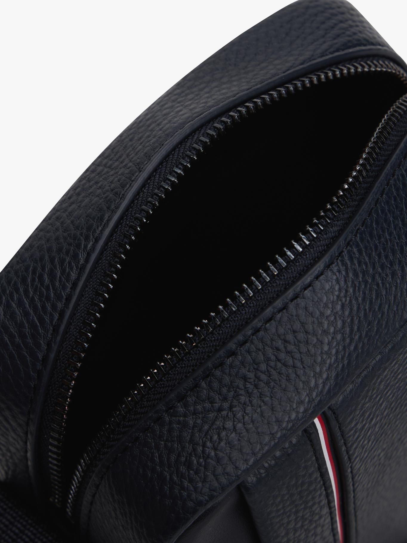 Bolso Reporter Con Logo Metálico Azul Tommy Hilfiger-3