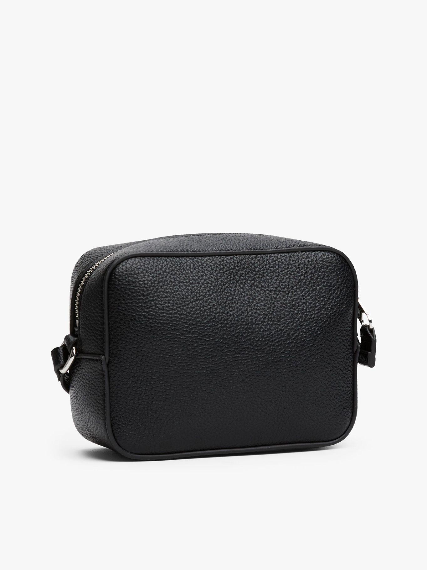 Bandolera Con Insignia Tonal Negro Tommy Jeans-2