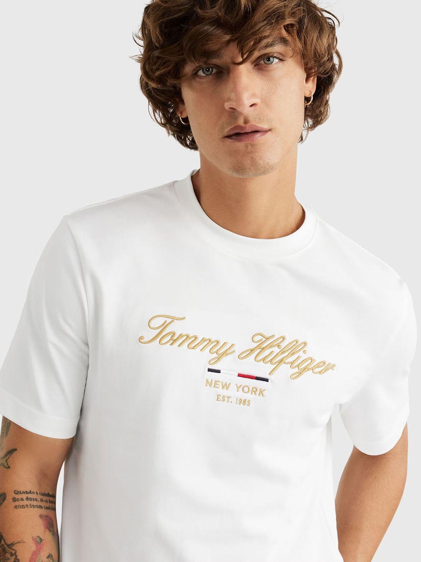 Polera Icon Script Gold Logo Blanco Tommy Hilfiger-3