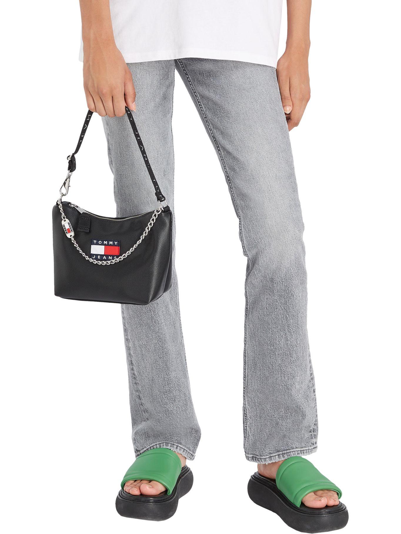 Cartera Heritage Con Cadena Negro Tommy Hilfiger-1