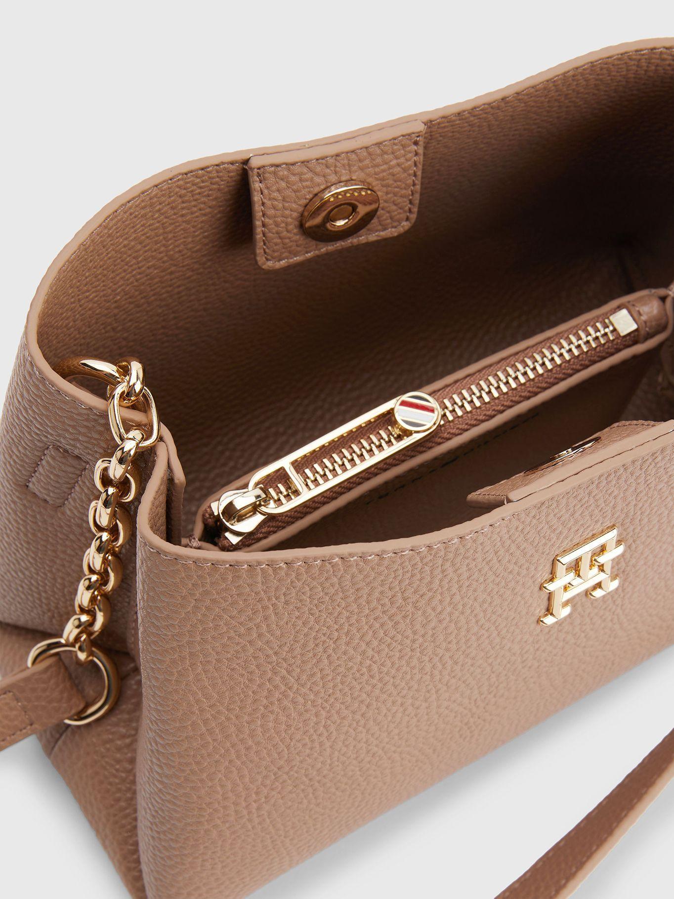 Cartera Crossover Emblem Beige Tommy Hilfiger-3