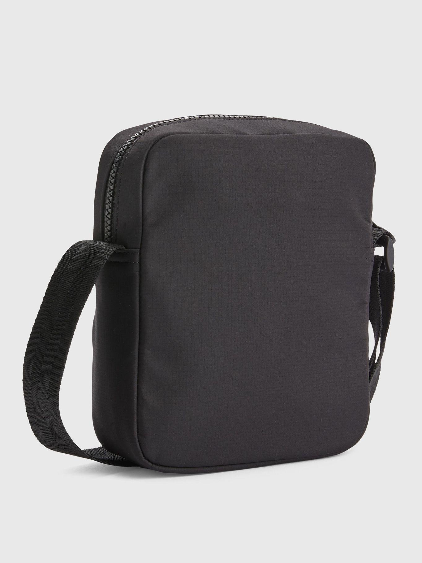 Crossbody Horizon Con Cierre Negro Tommy Hilfiger-4