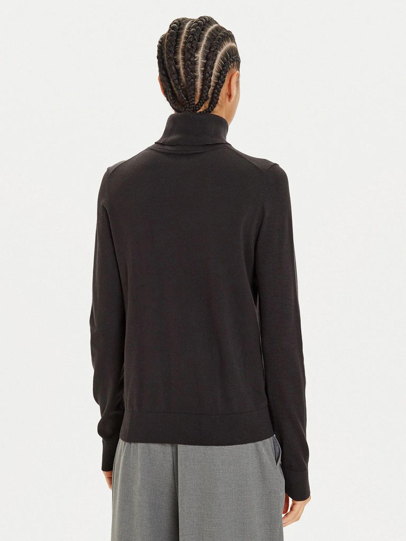 Sweater De Cuello Alto Con Logo Negro Tommy Hilfiger-2