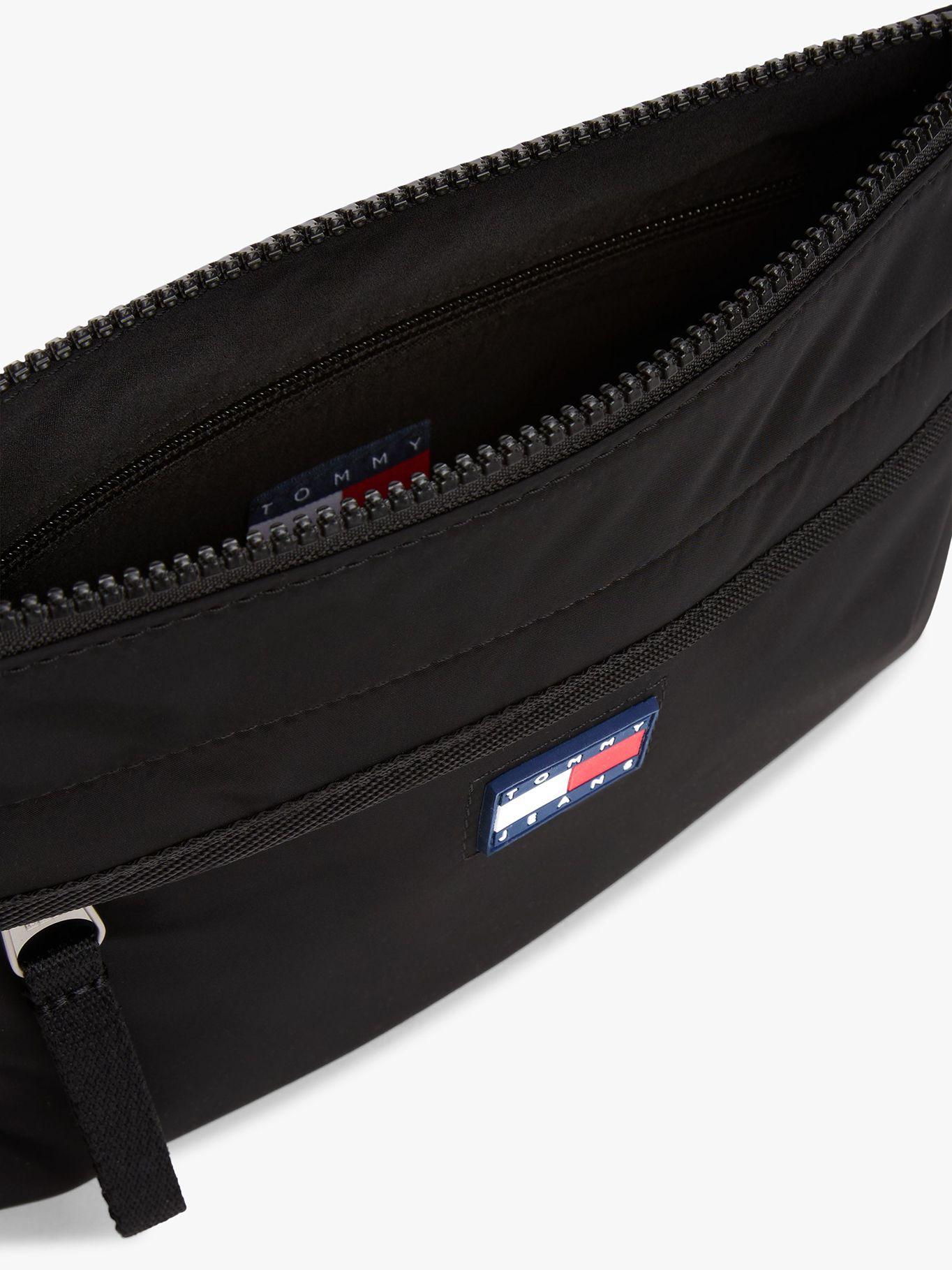 Bolso Urban Logo Engomado Negro Tommy Jeans-3