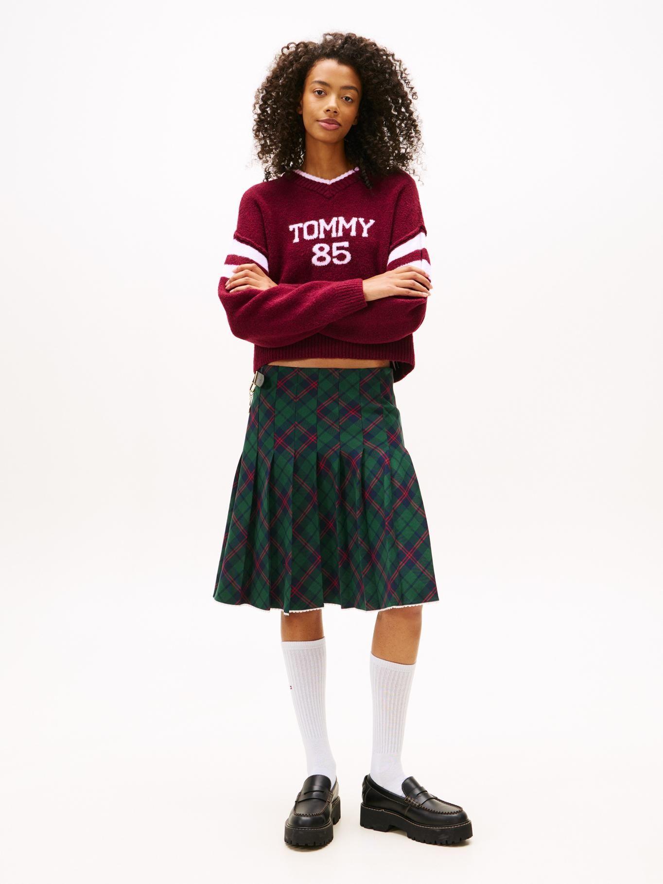 Sweater Logo Varsity Relaxed Fit Tommy Jeans Burdeo-1