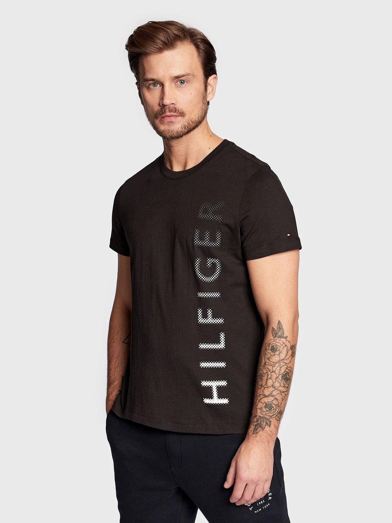 Polera Logo Vertical Degrade Negro Tommy Hilfiger-0