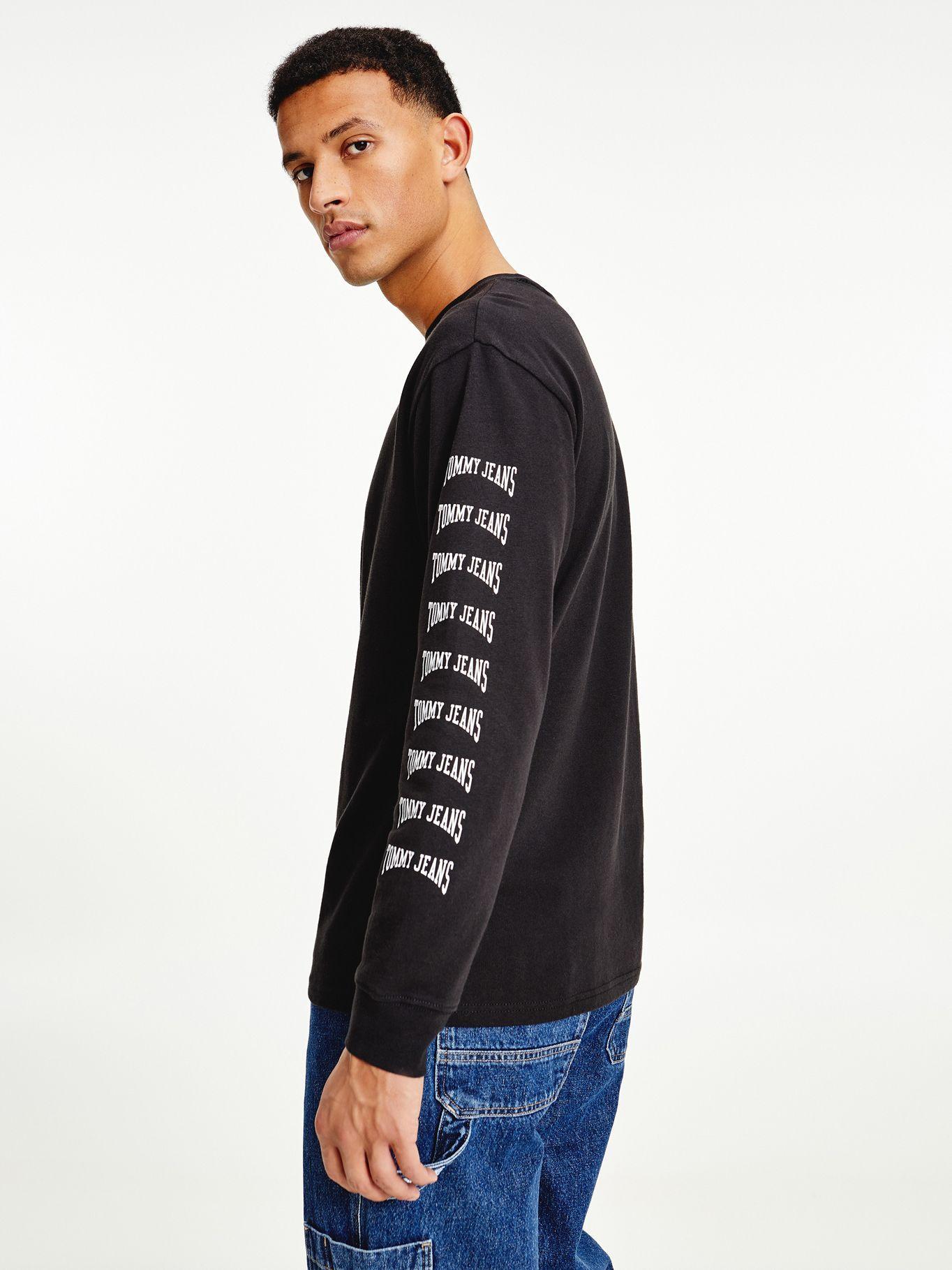 Polera Graphic Logo Negro Tommy Jeans F2-1