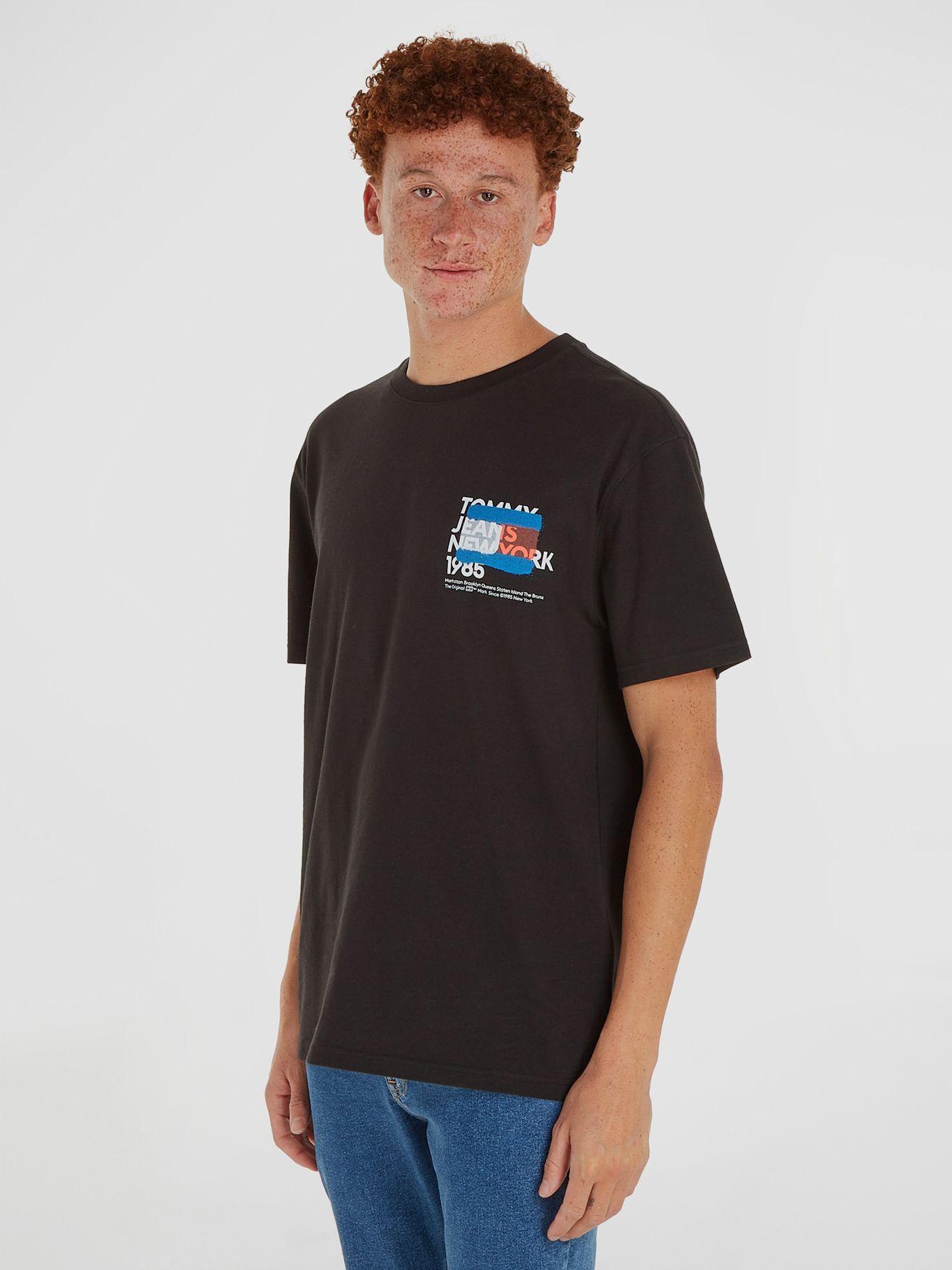 POLERA LOGO DE GRAFITI NEGRO TOMMY JEANS-0