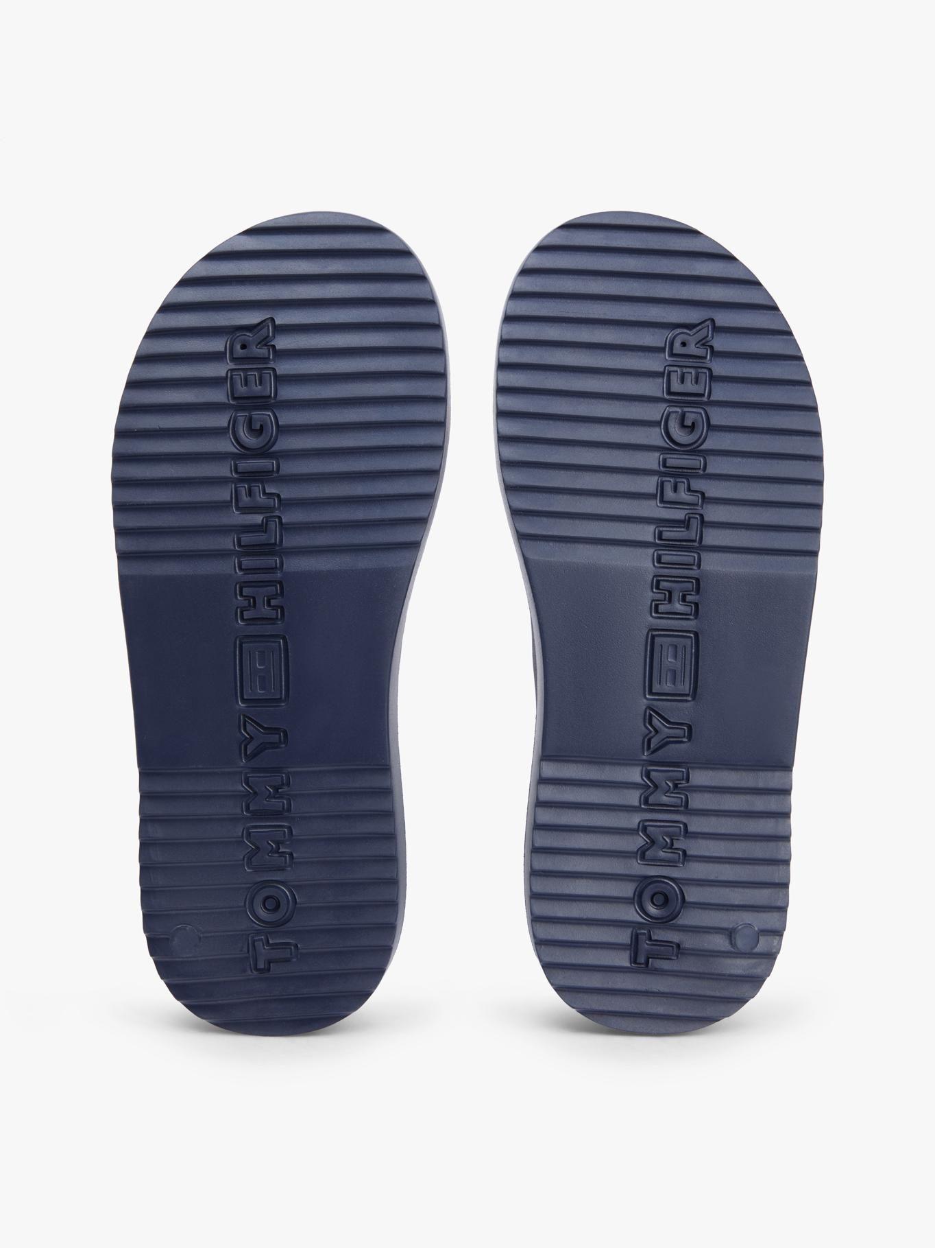 Sandalias Con Hebillas Y Suela Dentada-6