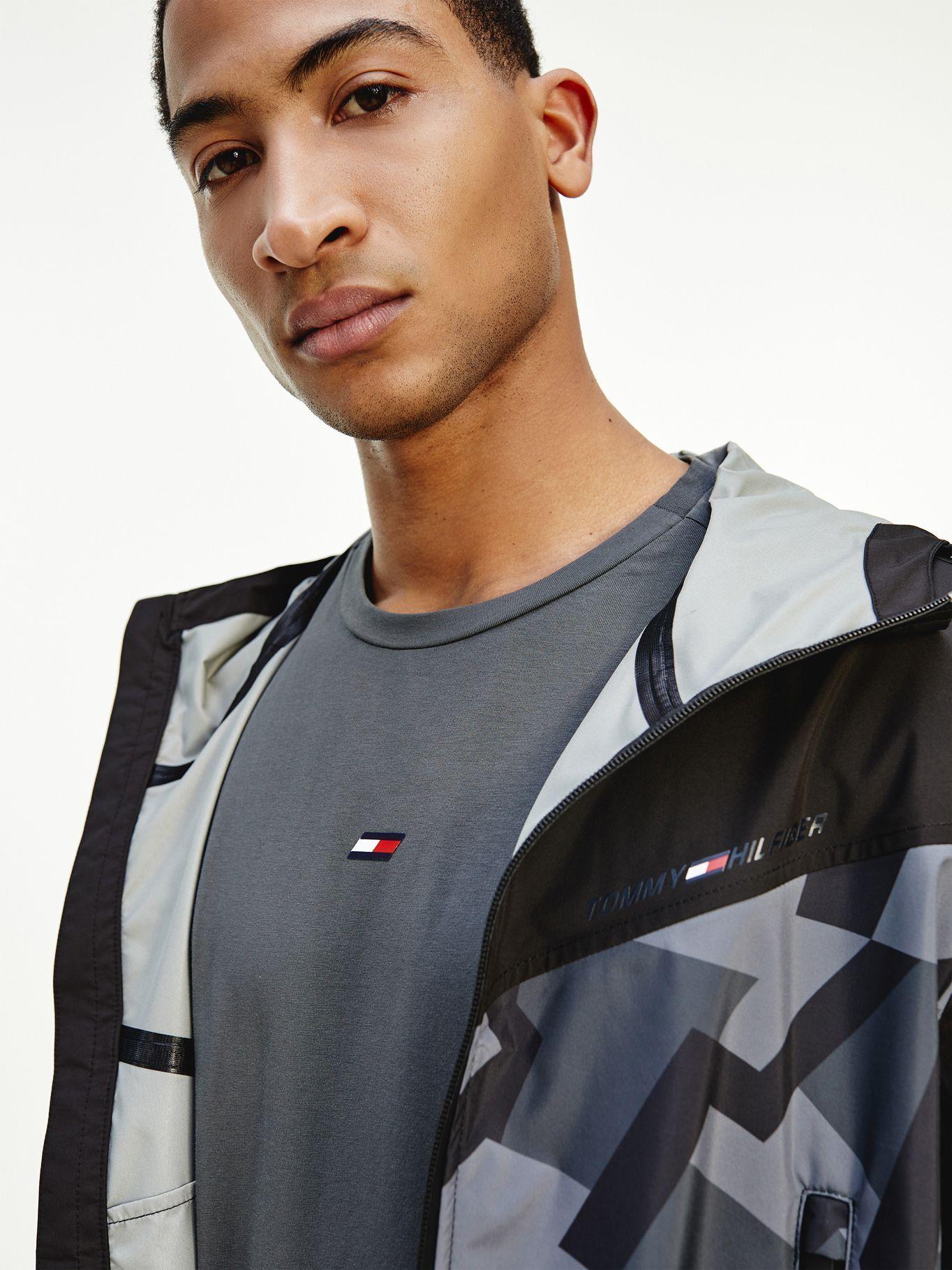 Polera Motion Flag Gris Tommy Hilfiger M2-3