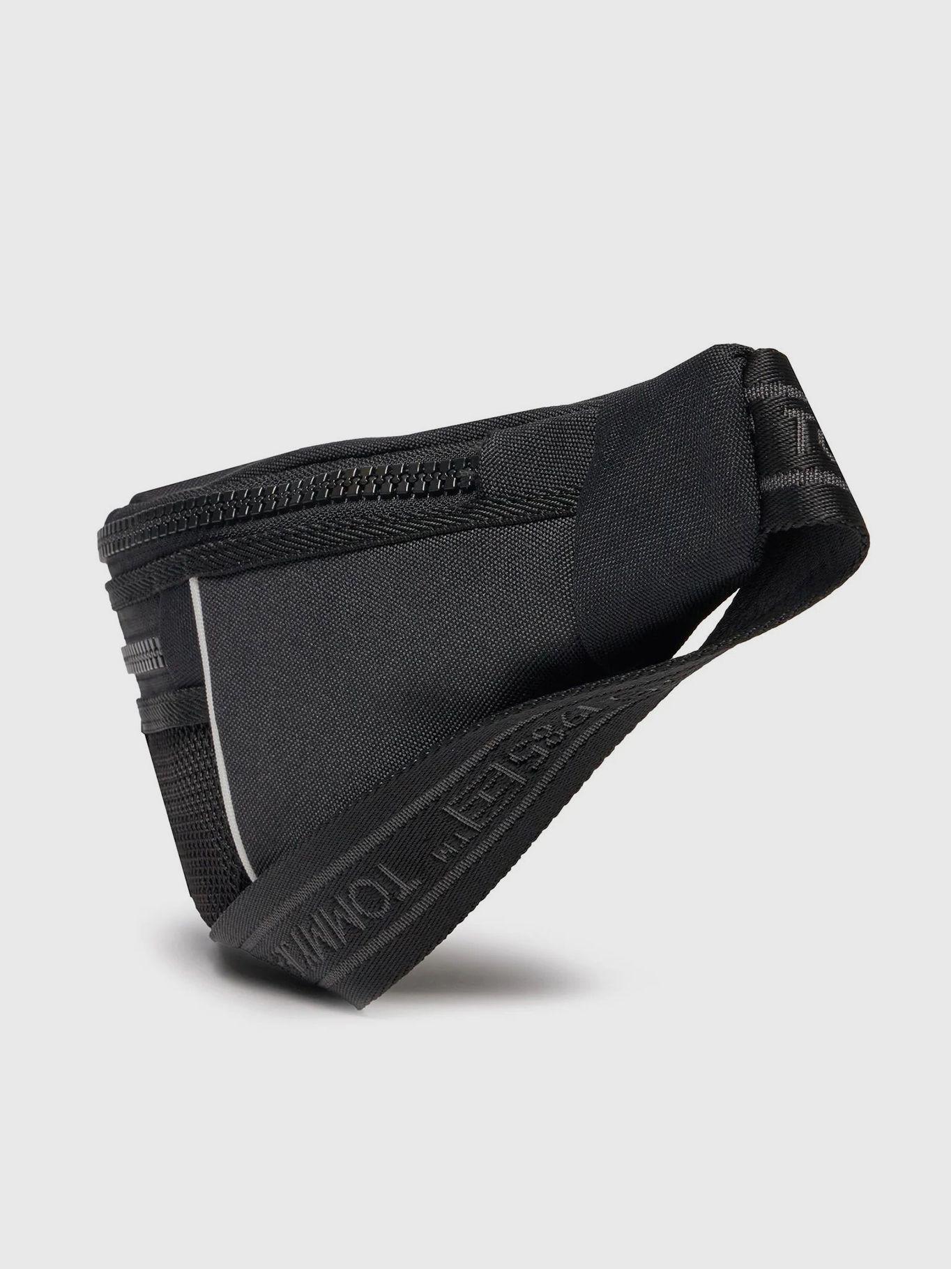 Banano Heritage Color Block Negro Tommy Hilfiger-2