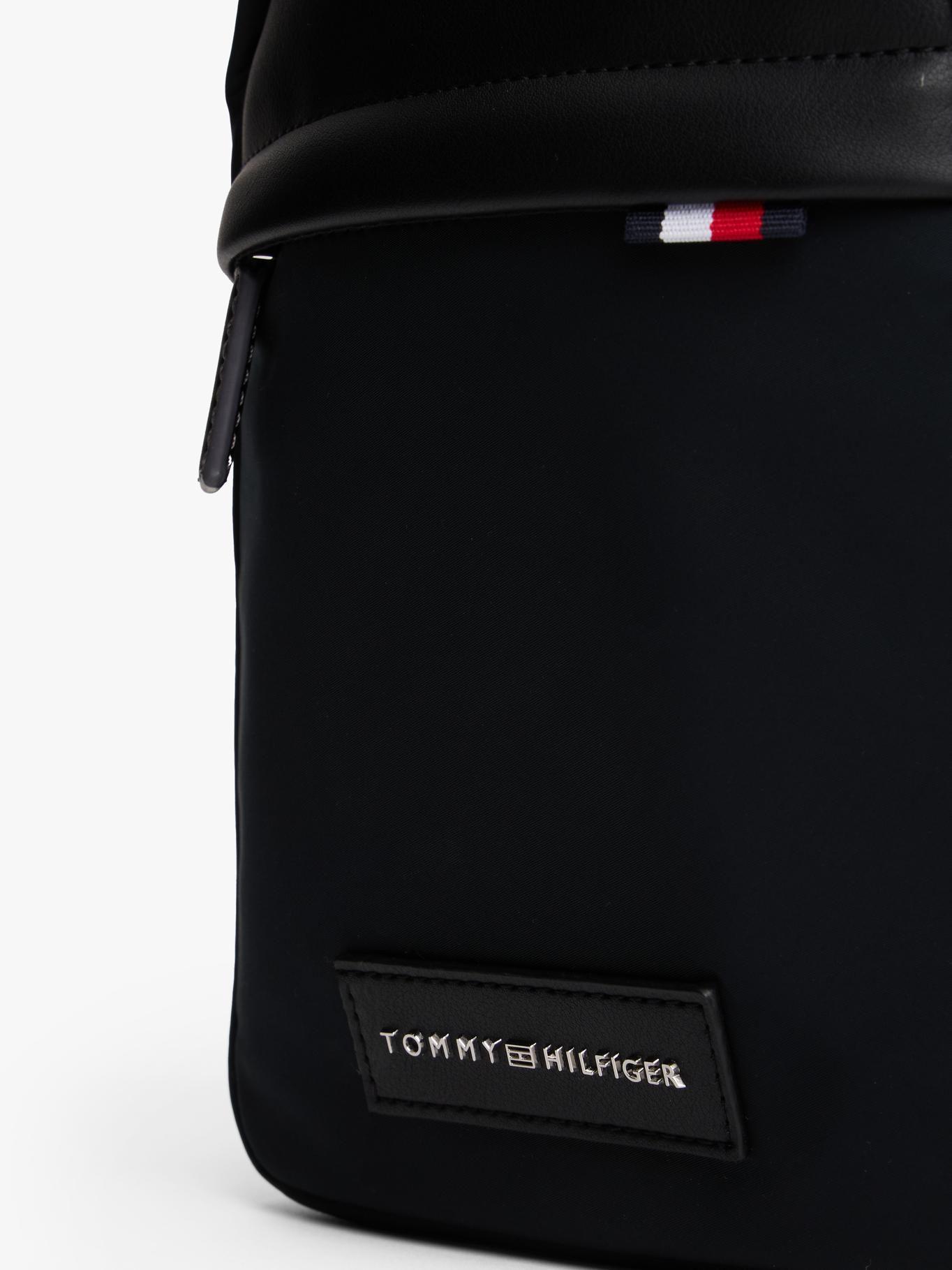 Bolso Reporter Con Parche De Logo Negro Tommy Hilfiger-4
