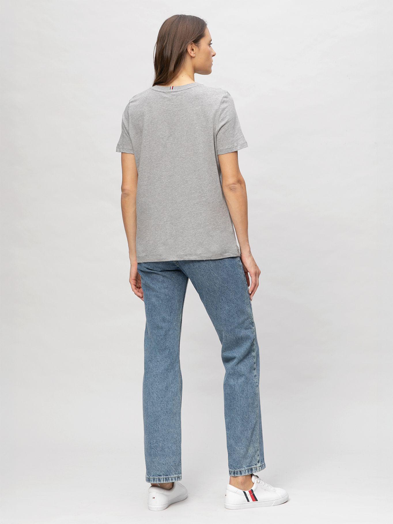 Polera De Logo Gráfico Regular Fit Gris Tommy Hilfiger-2