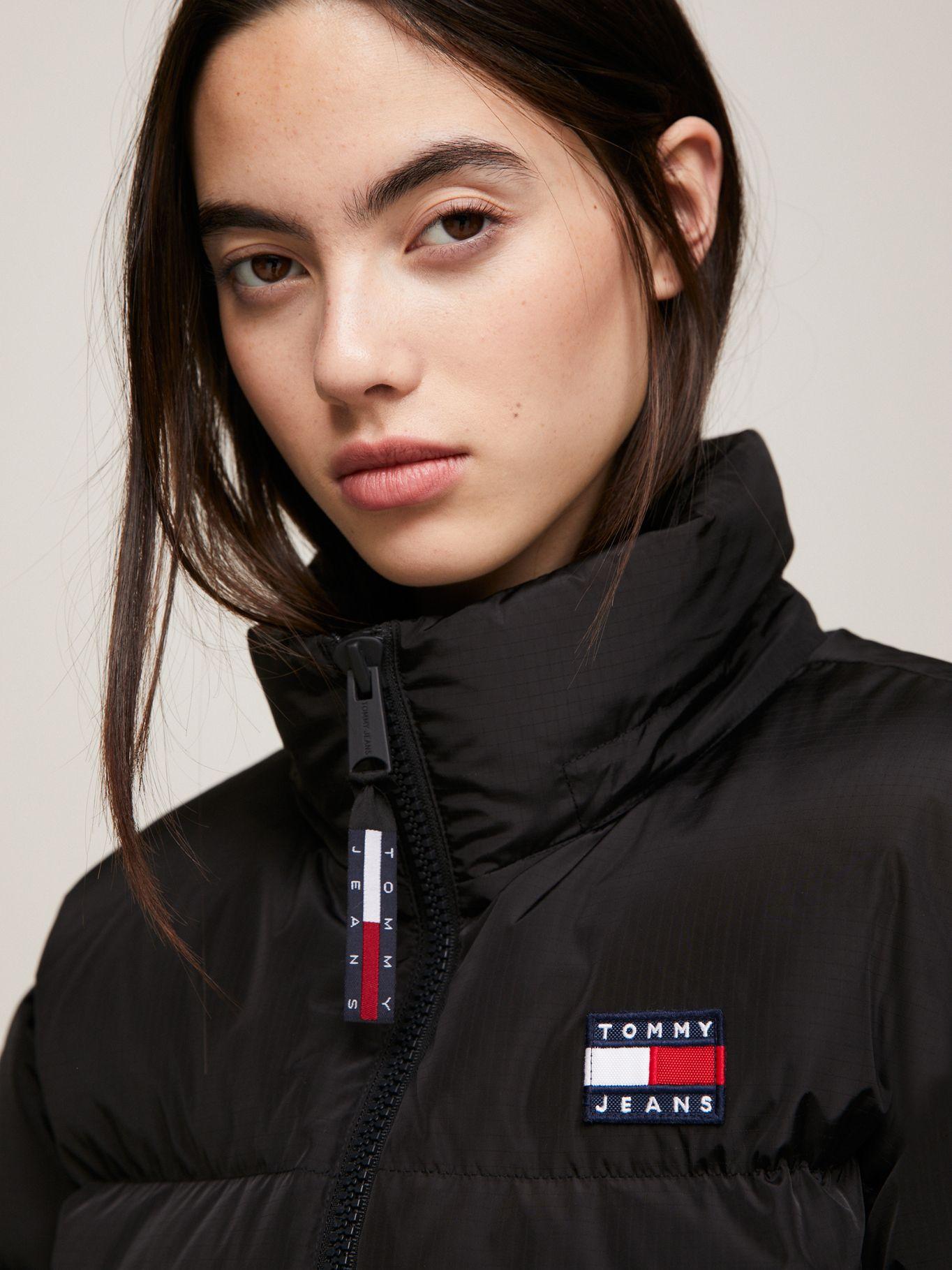 Parka Alaska Acolchada Con Gorro Negro Tommy Jeans-3