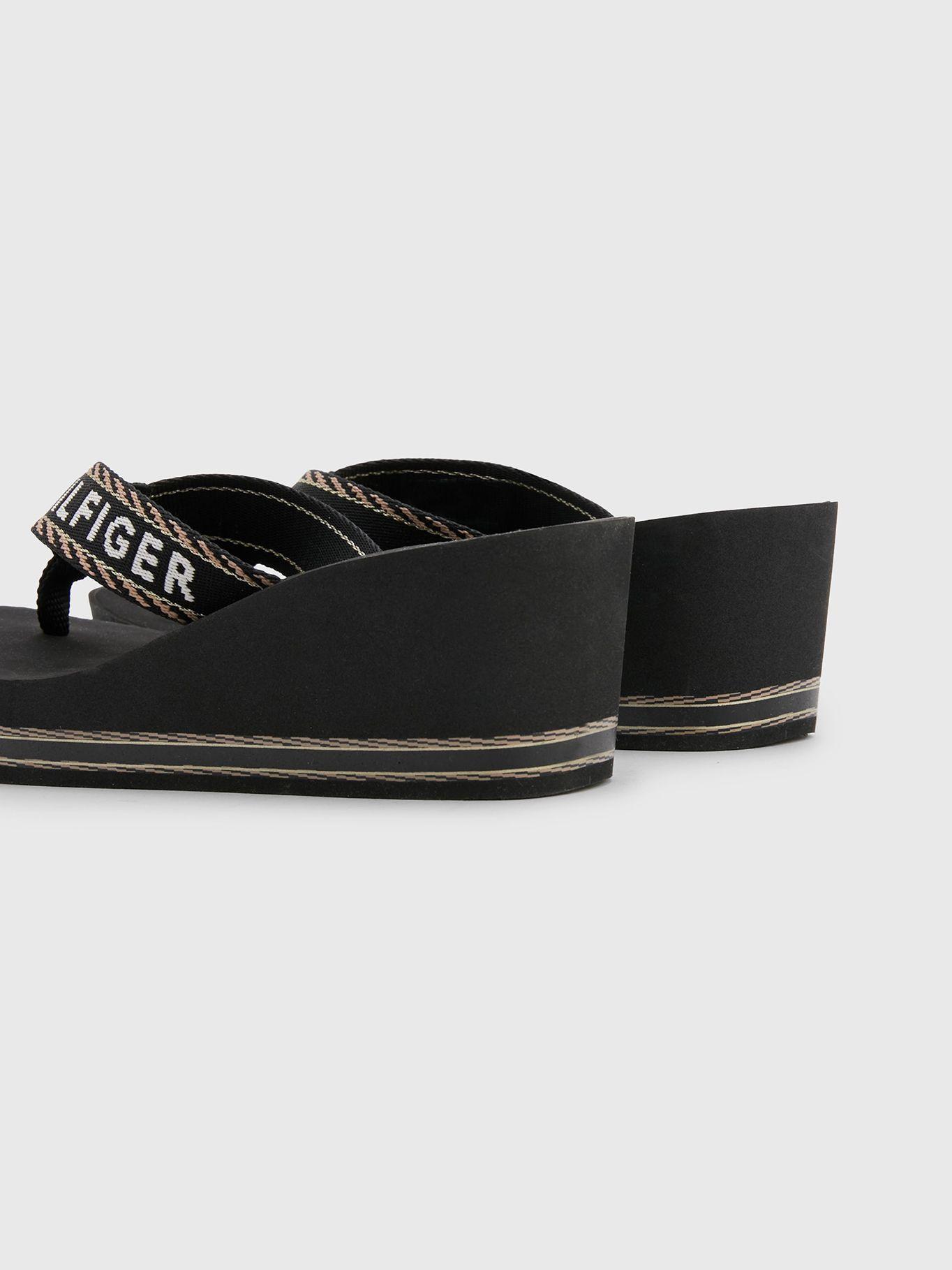 Sandalias Webbing Wedge Negro Tommy Hilfiger-1