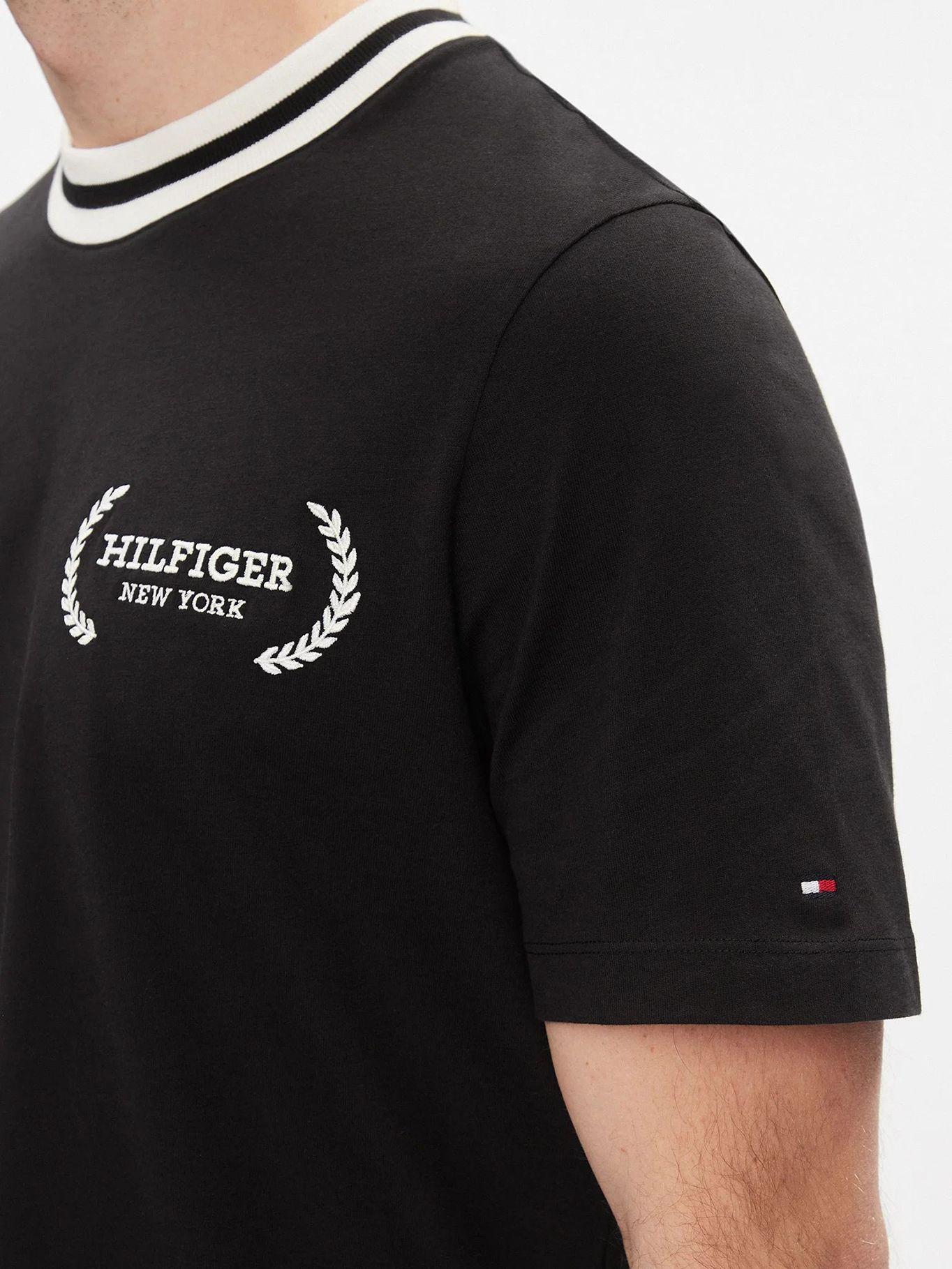 POLERA DE CUELLO RIBETEADO NEGRO TOMMY HILFIGER-4