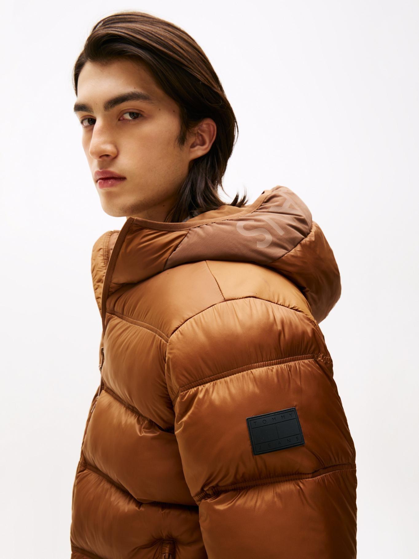 Parka Acolchada Hooded Con Logo Café Tommy Jeans-4