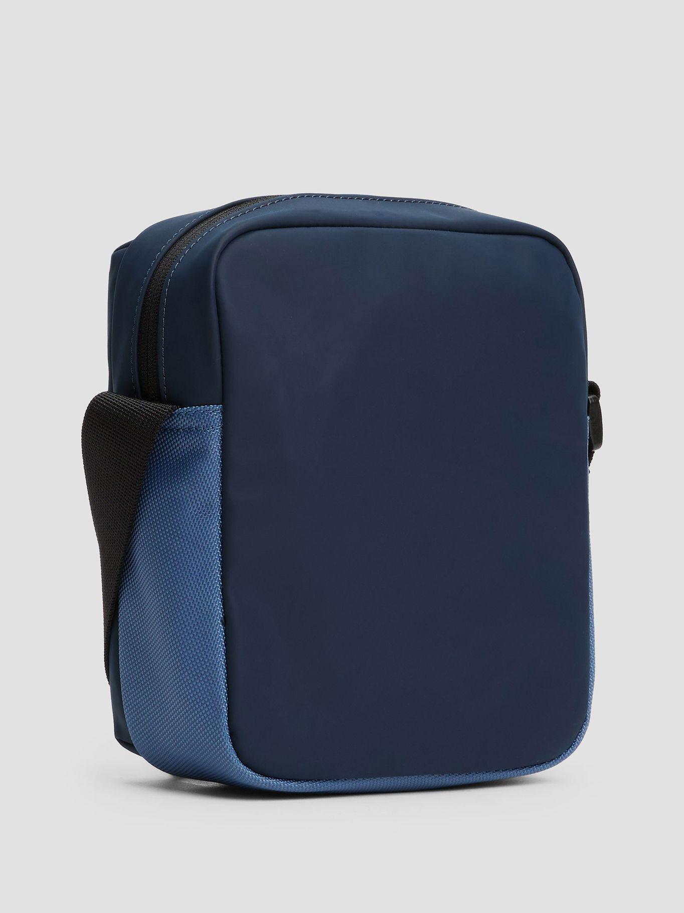 Bolso Reporter Essential_Azul Tommy Hilfiger-4