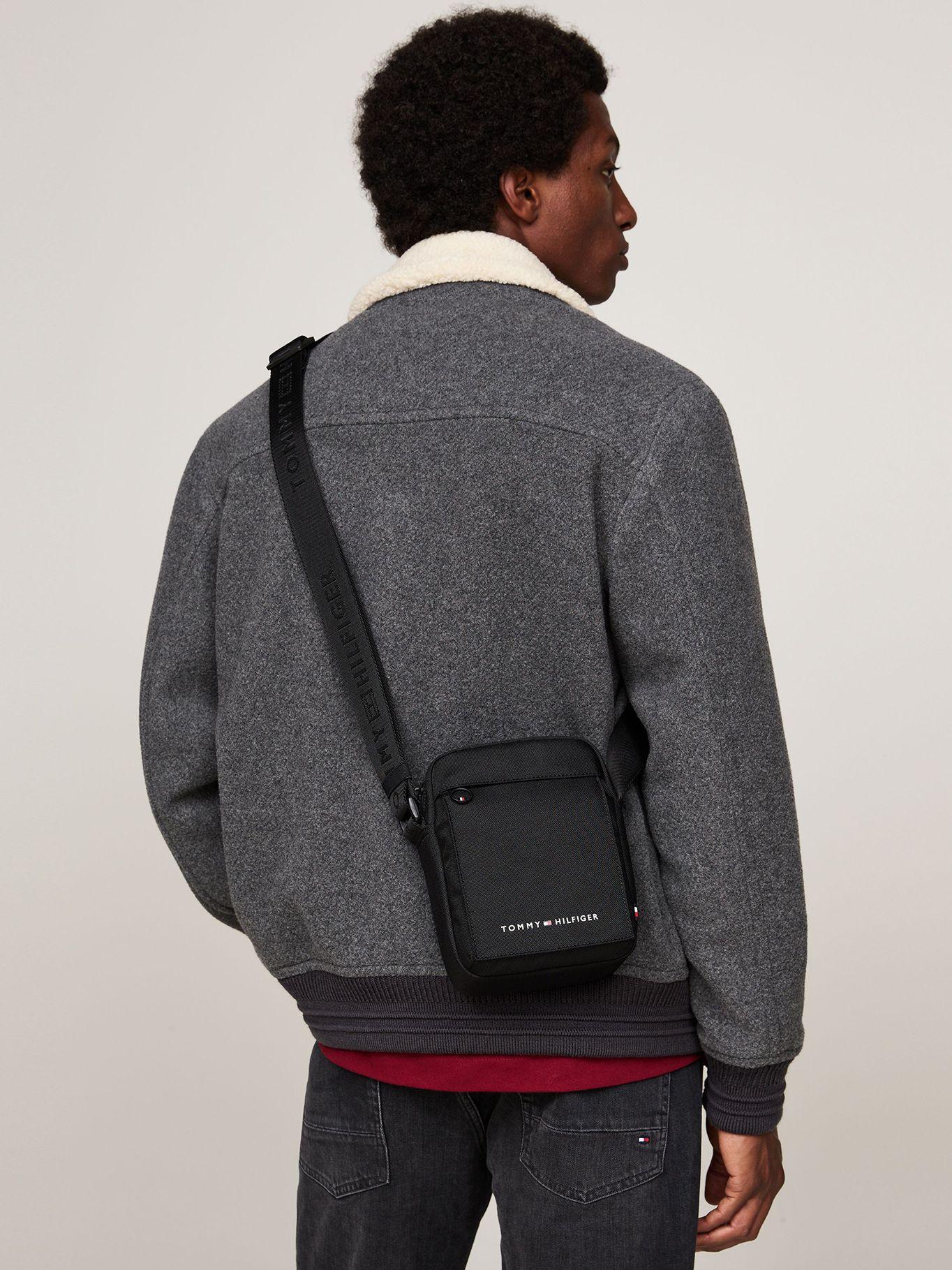 Bolso Reporter Solid Con Logo Negro Tommy Hilfiger-1