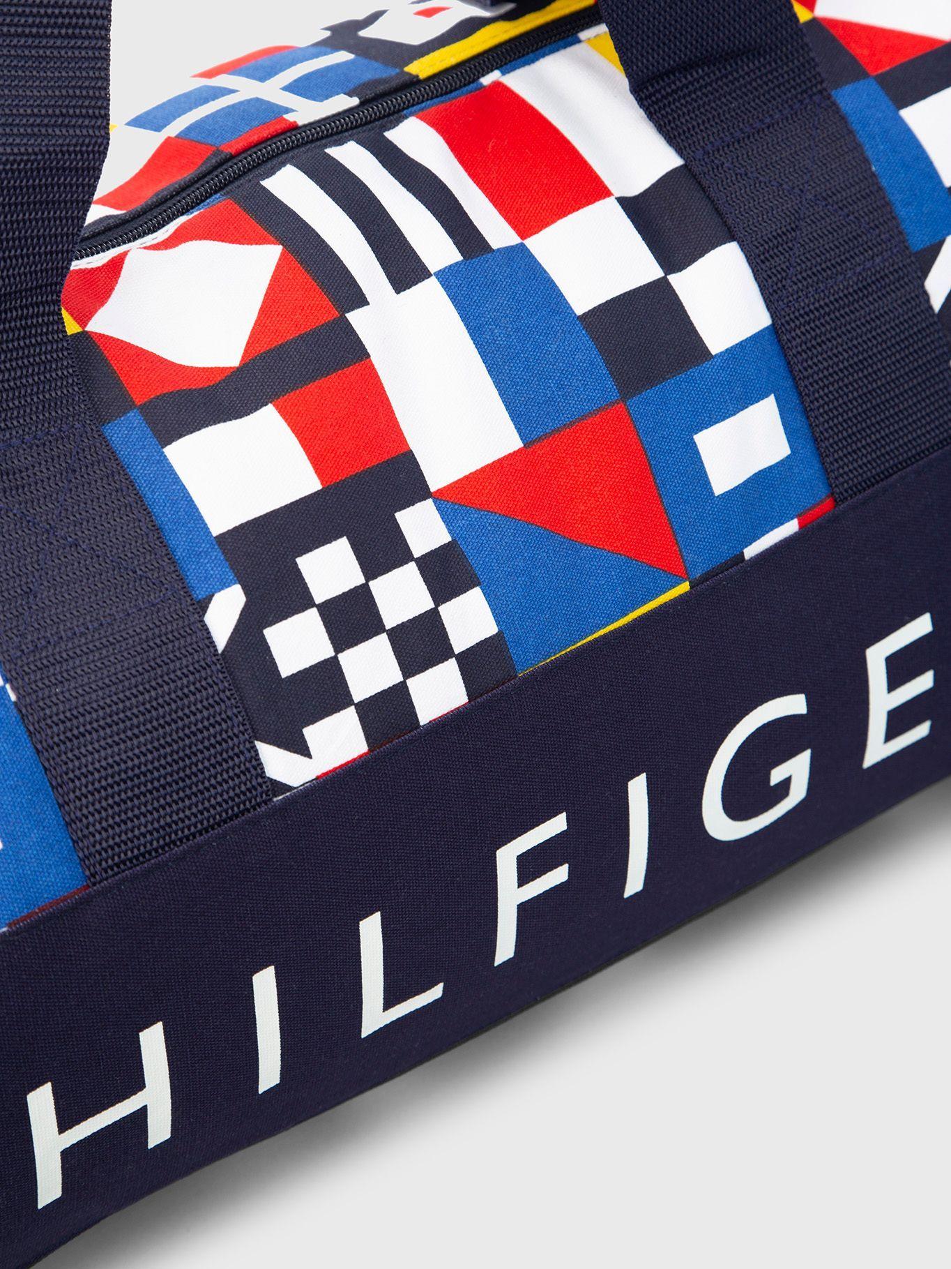 Bolso Duffle Print De Banderines Azul Tommy Hilfiger-2