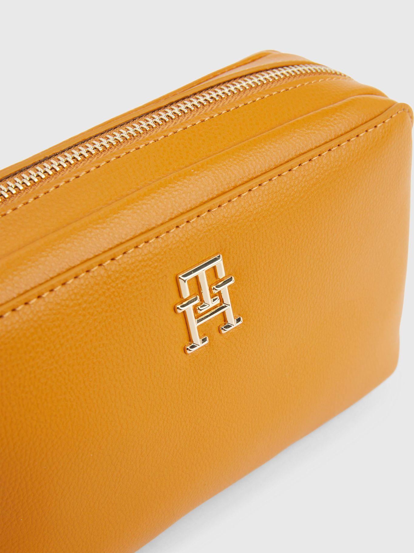 Cartera Bandolera Monogram Amarillo Tommy Hilfiger-2