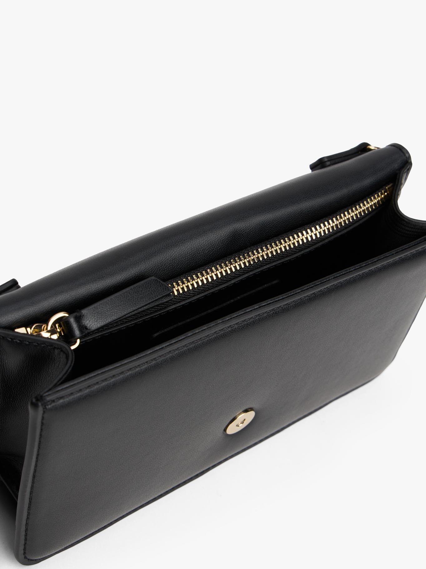 Cartera Heritage Con Monograma Th Tommy Hilfiger Negro-4