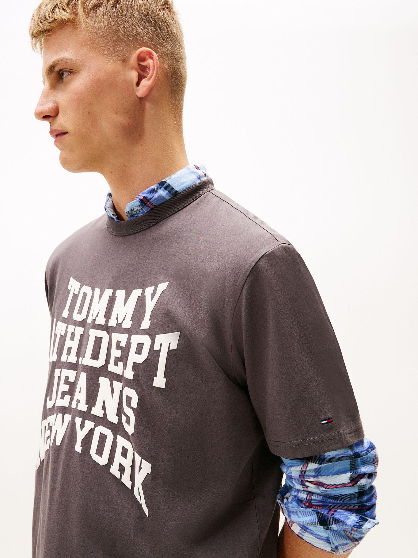 Polera 90S Varsity Logo Gris Tommy Jeans-3