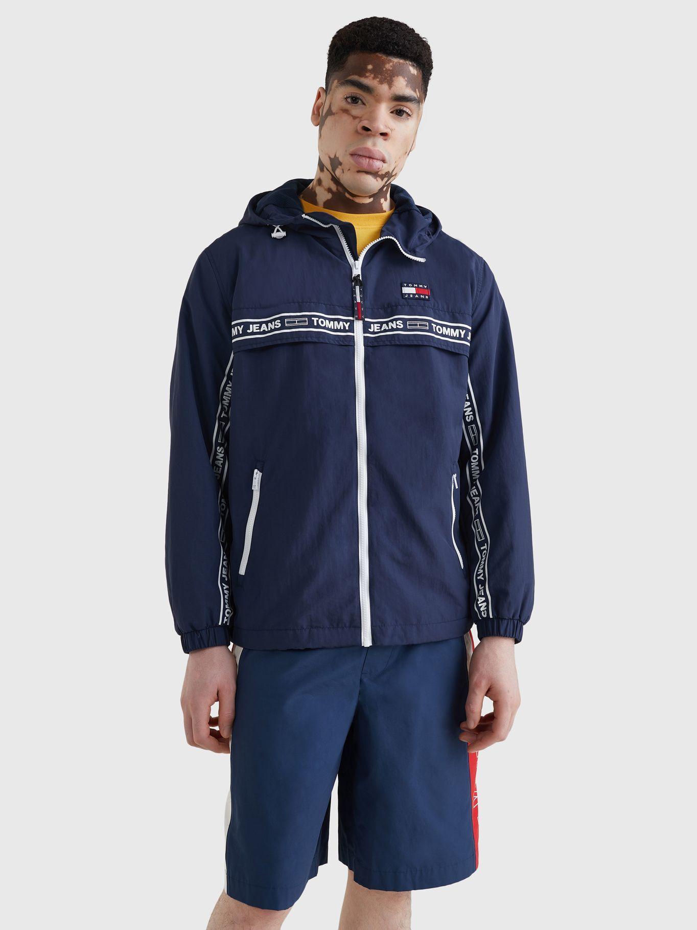 Cortavientos Chicago Logo Azul Tommy Jeans MY2-0