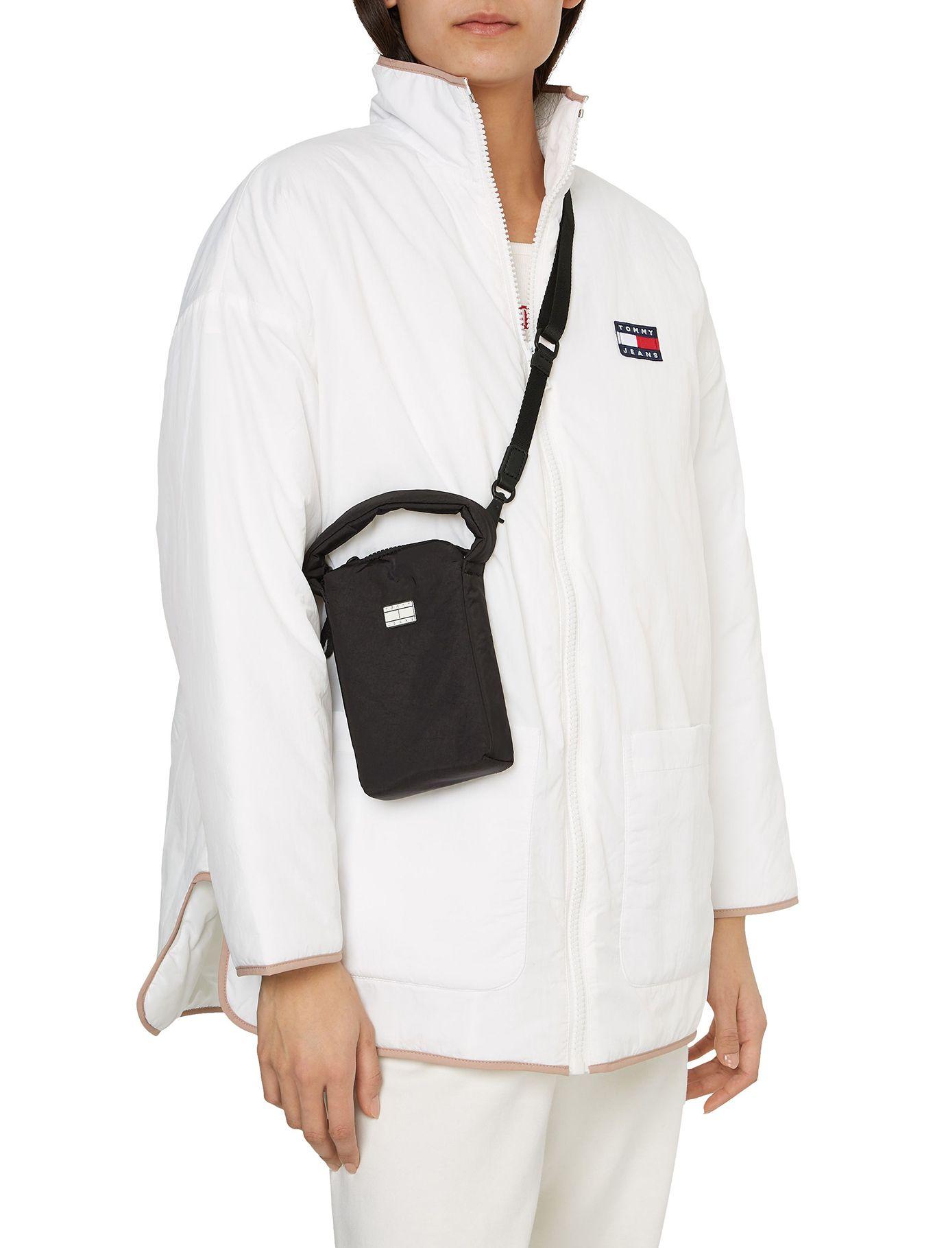 Bolso Para Celular Hype Conscious Negro Tommy Hilfiger-4