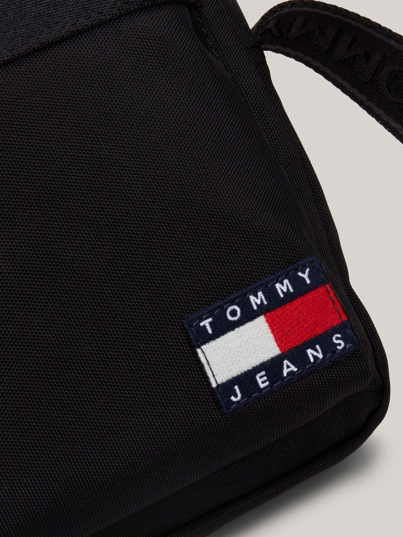Bolso Reporter Essential Con Logo Negro Tommy Hilfiger-2