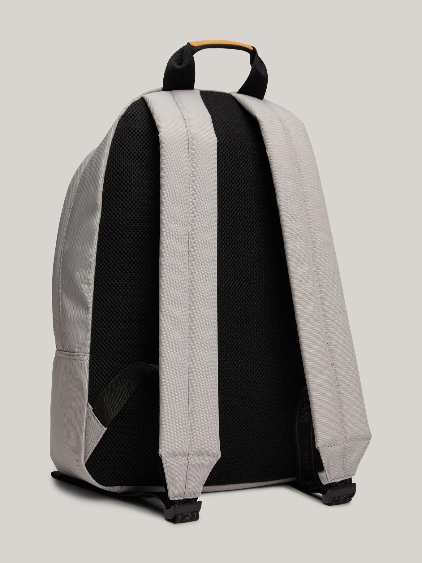Mochila Essential Logo De Parche Gris Tommy Hilfiger-4
