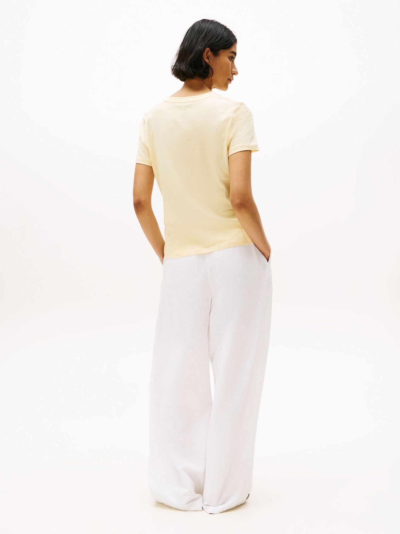 Polera Signature Con Logo Amarillo ZGB Tommy Hilfiger-2