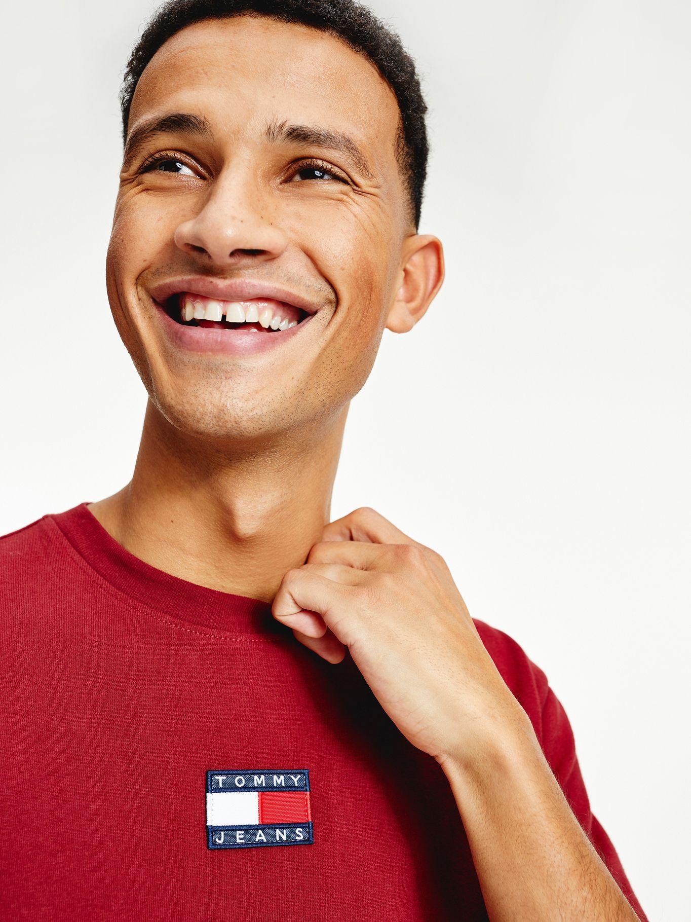 Polera Badge Rojo Tommy Jeans A2-2