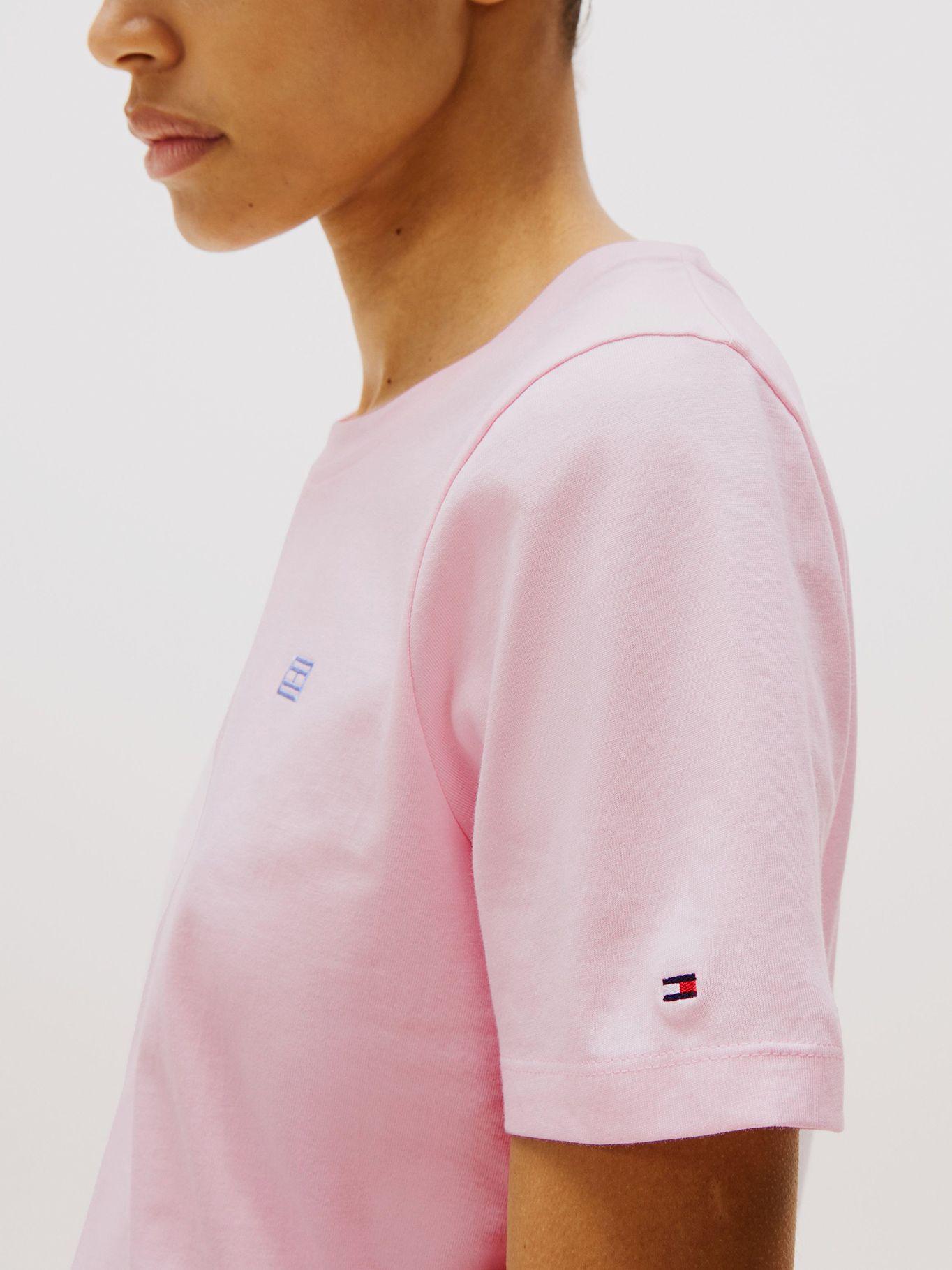Polera Contrast Flag Logo Rosado Tommy Hilfiger-3