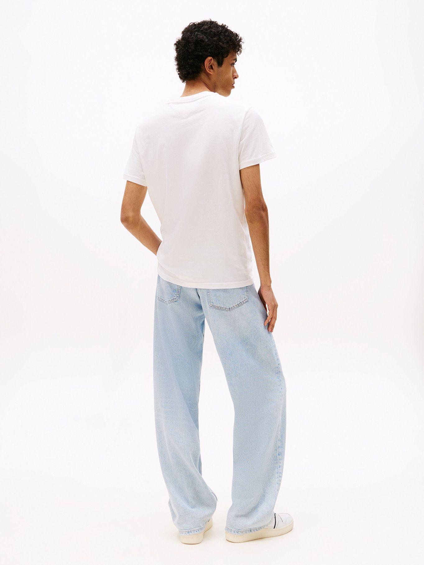 Polera Slim Con Logo Gráfico Blanco Tommy Jeans-2