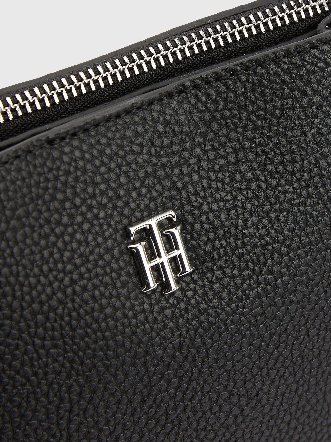Cartera Element Monogram Negro Tommy Hilfiger-2