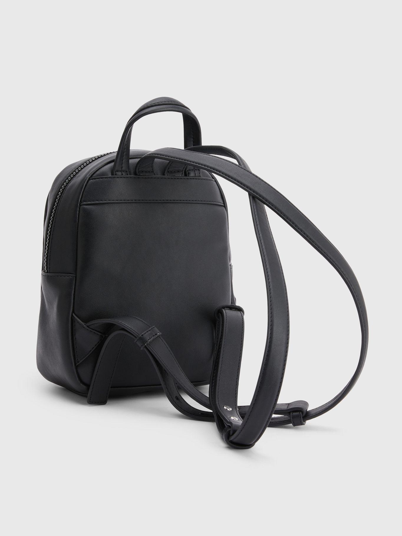 Mochila Small Con Logo Metálico Negro Tommy Hilfiger-3