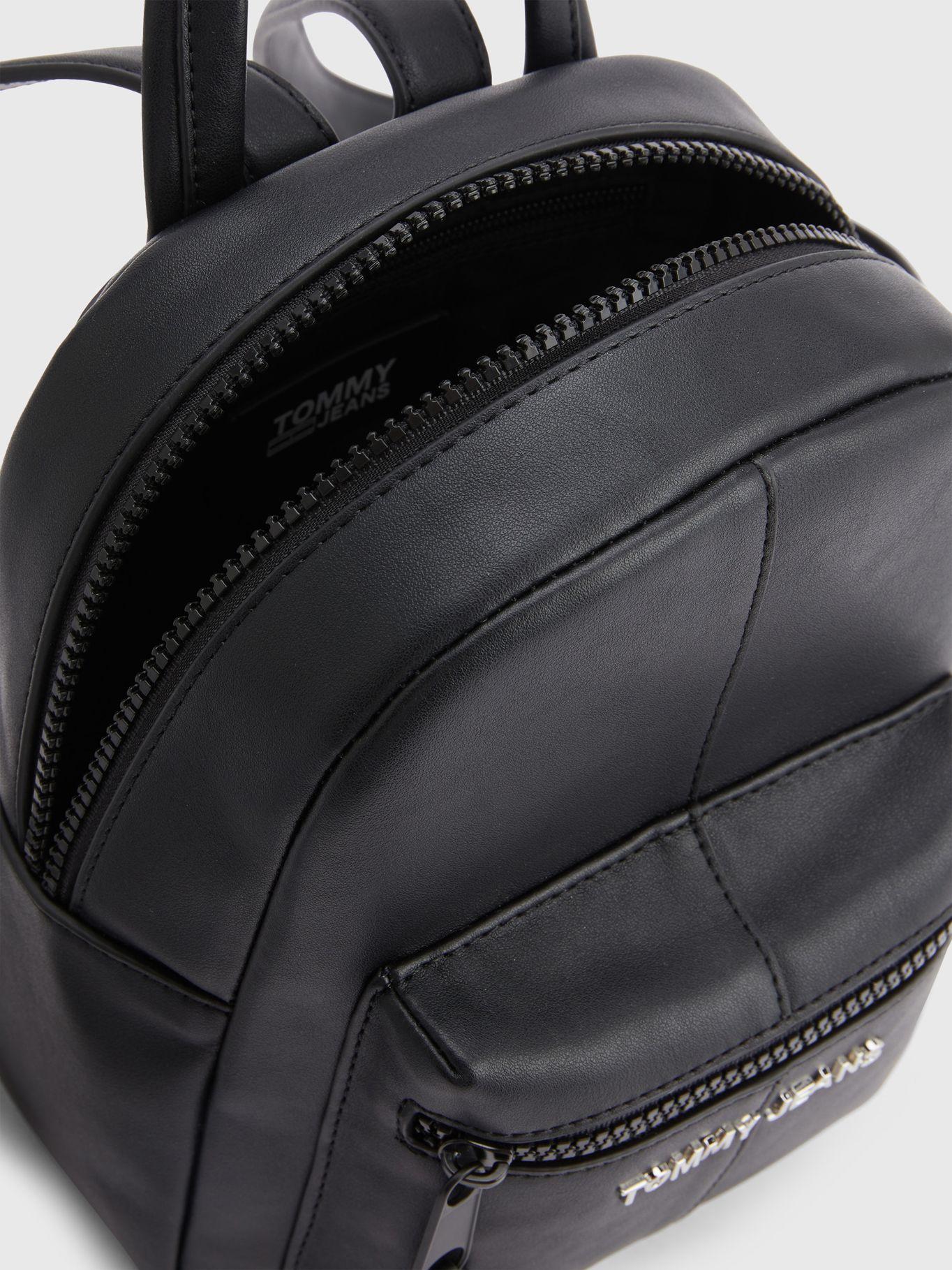 Mochila Small Con Logo Metálico Negro Tommy Hilfiger-1