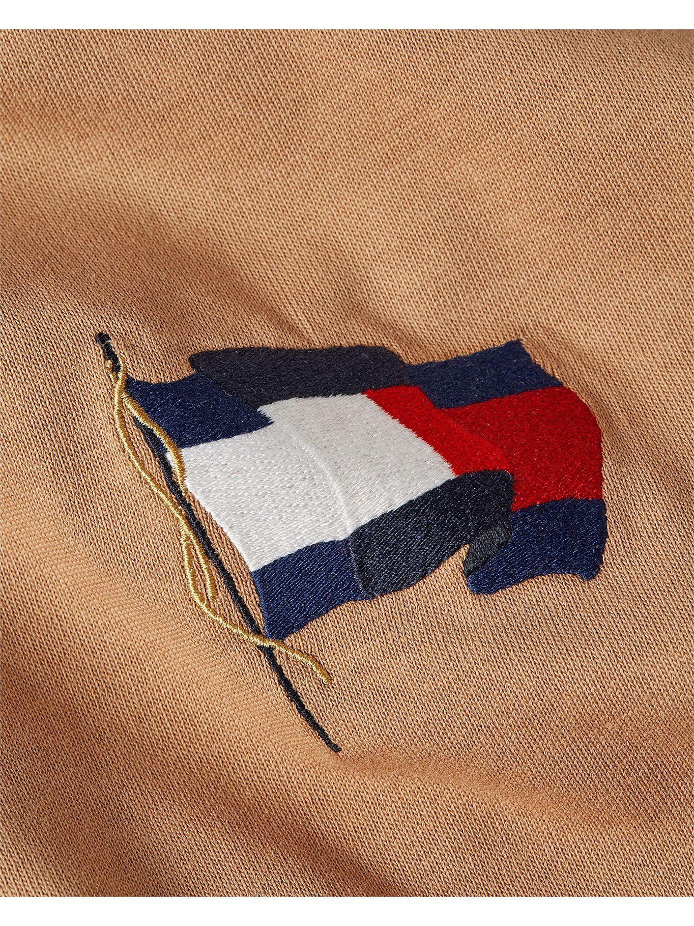 Polera Wavy Flag Logo Café Tommy Hilfiger JN2-3