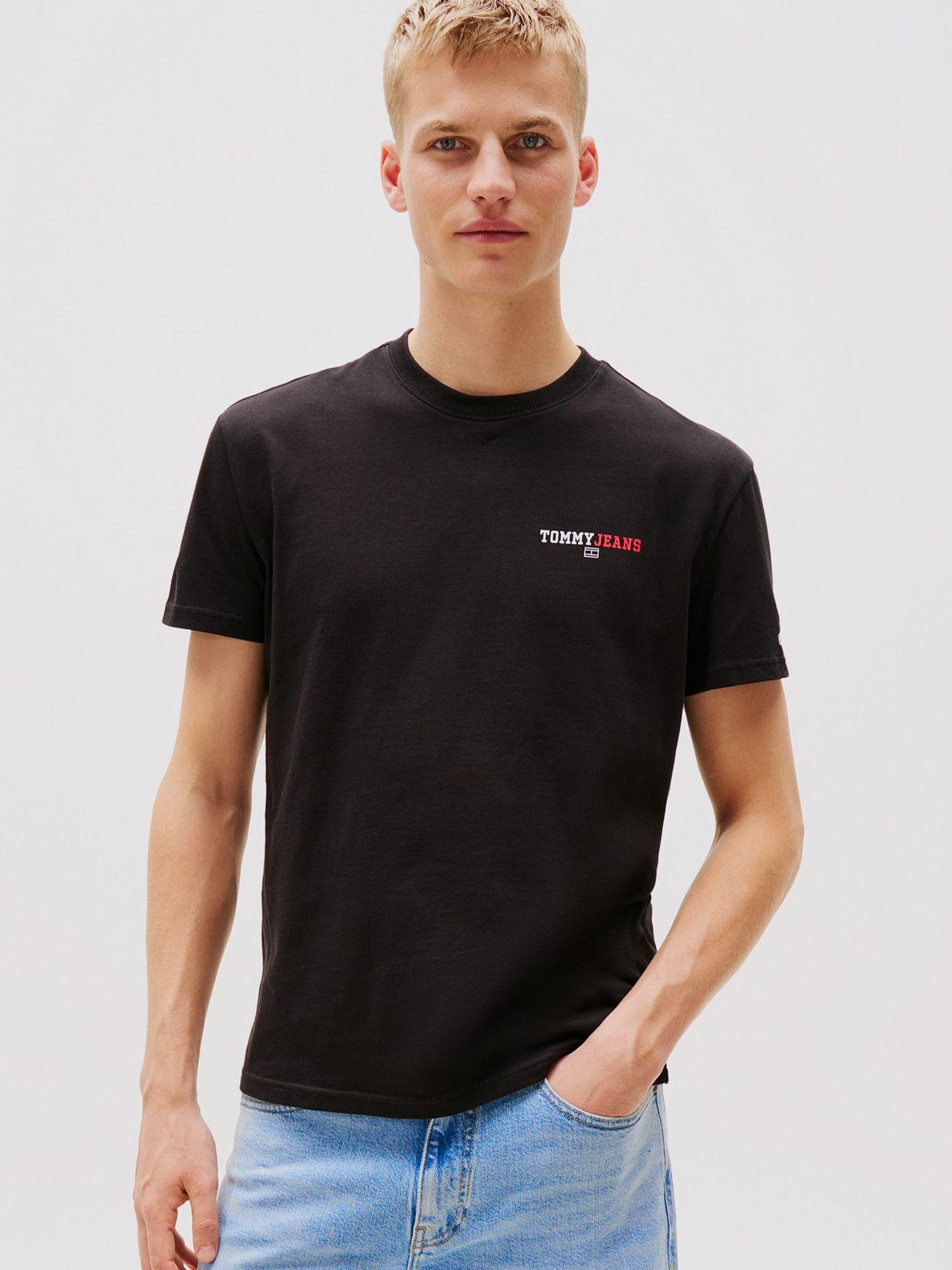 Polera Graphic Logo Regular Fit Negro Tommy Jeans-0