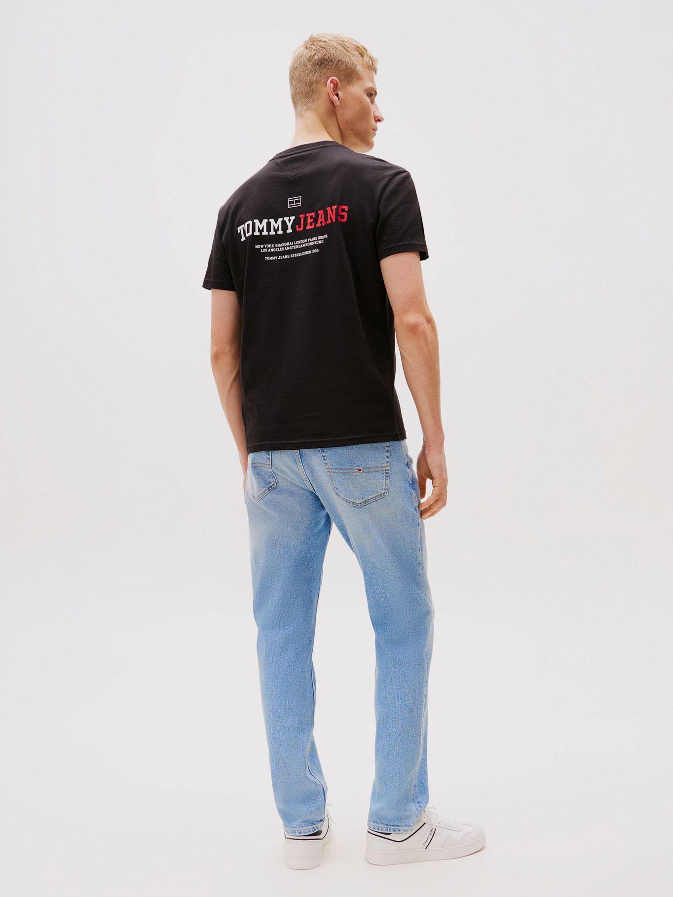Polera Graphic Logo Regular Fit Negro Tommy Jeans-2