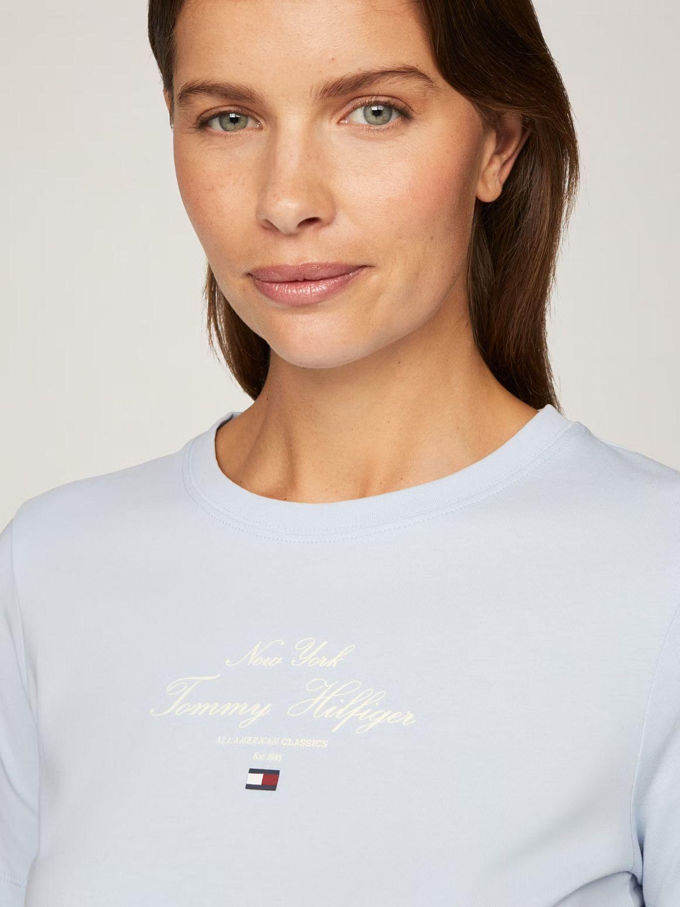 Polera Logo Script Regular Fit Celeste Tommy Hilfiger-3