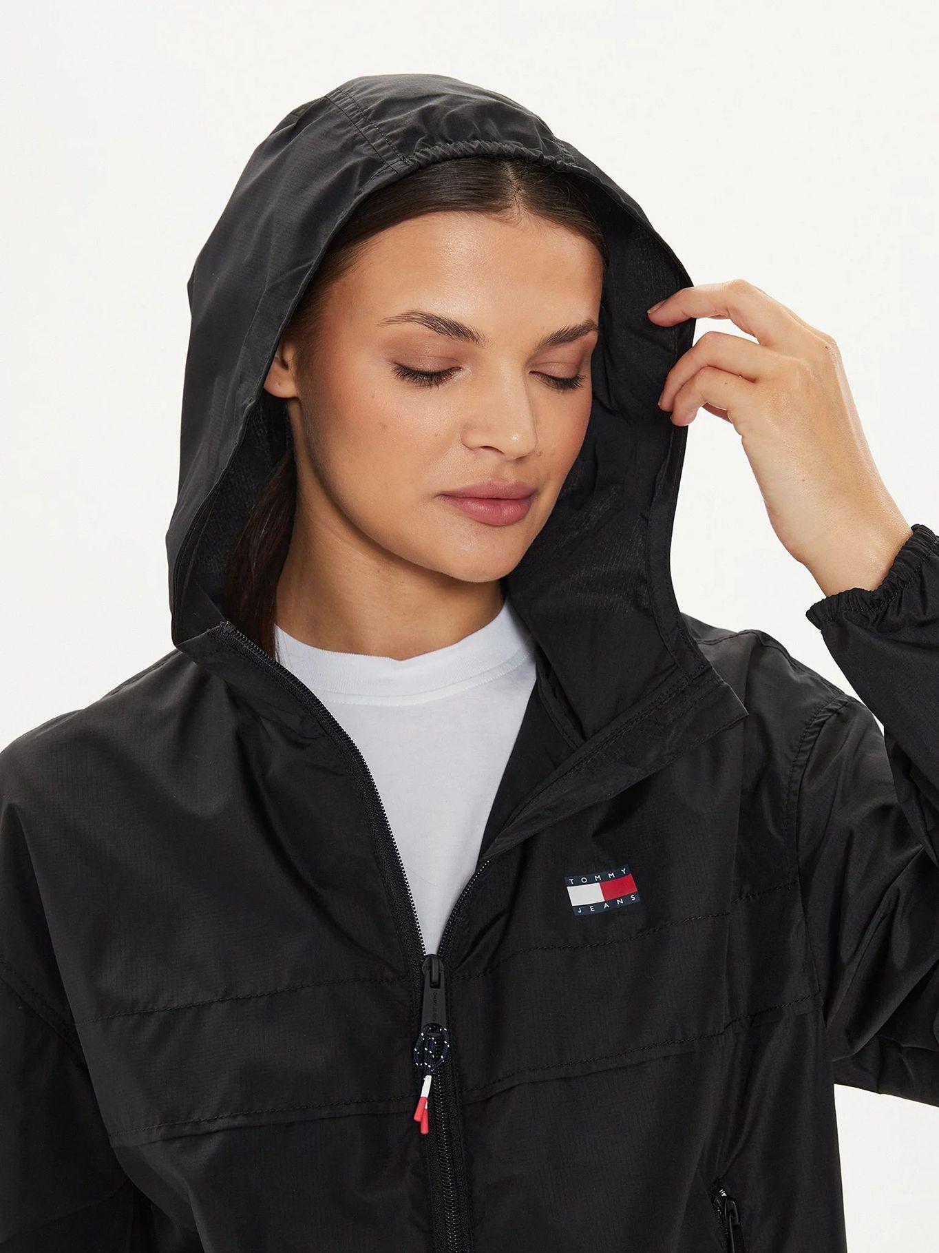 Cortavientos Hoodie Chicago Negro Tommy Jeans-4