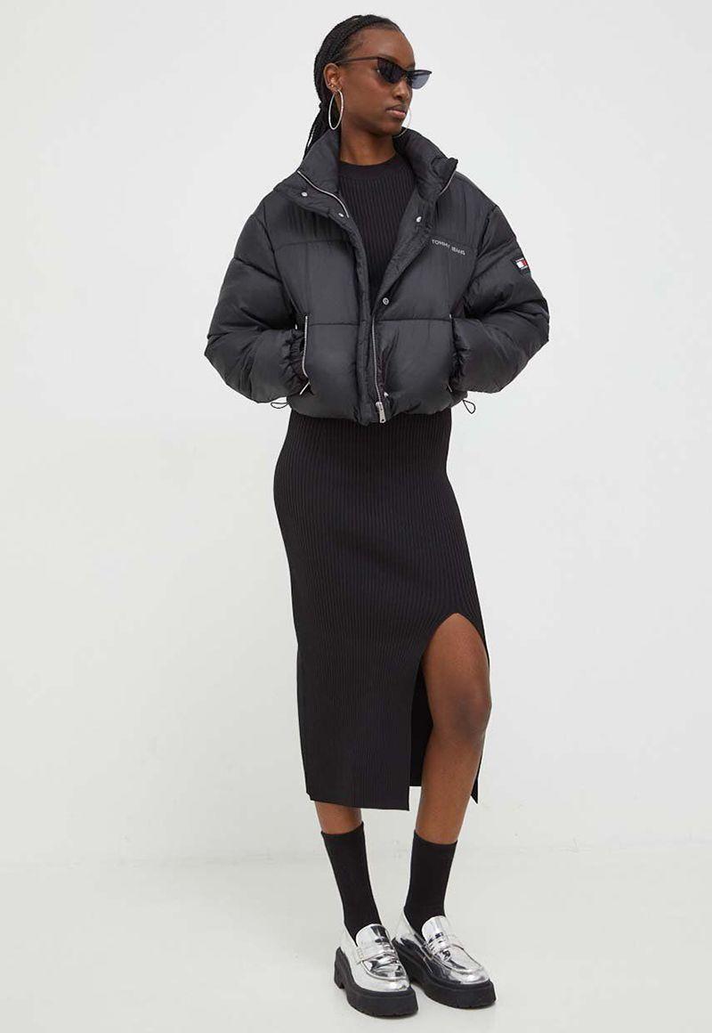PARKA ACOLCHADA CROPPED LOGO NEGRO TOMMY JEANS-1